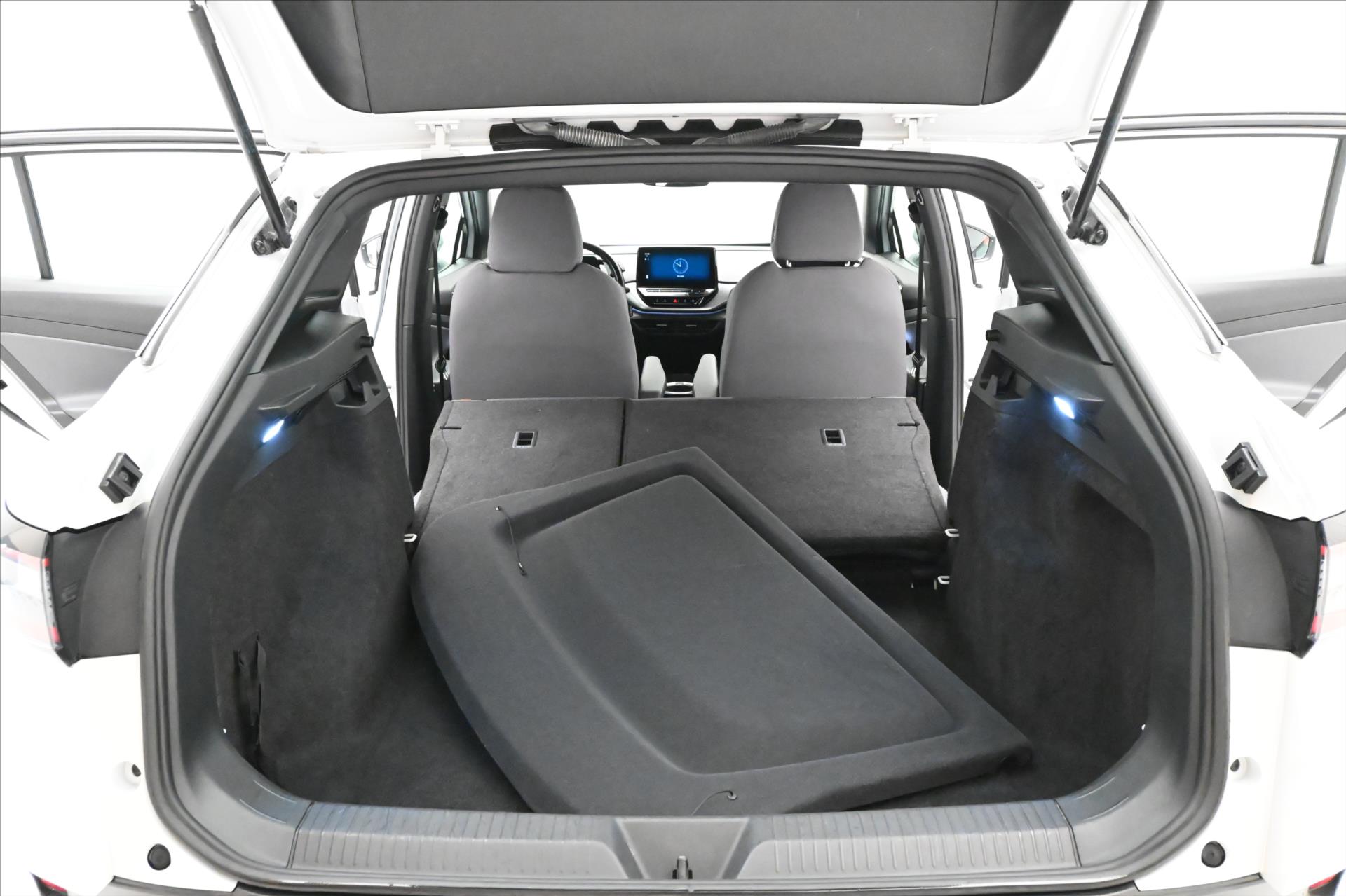 Hlavní fotografie vozu Volkswagen ID.4 150 kW 77kWh Perfor. SoH 91% Záruka až 5 let (11)