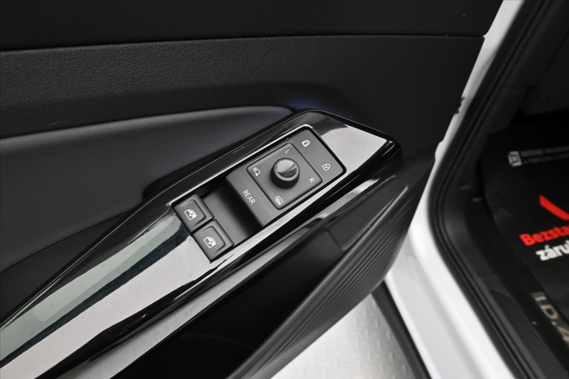 Hlavní fotografie vozu Volkswagen ID.4 150 kW 77kWh Perfor. SoH 91% Záruka až 5 let (26)