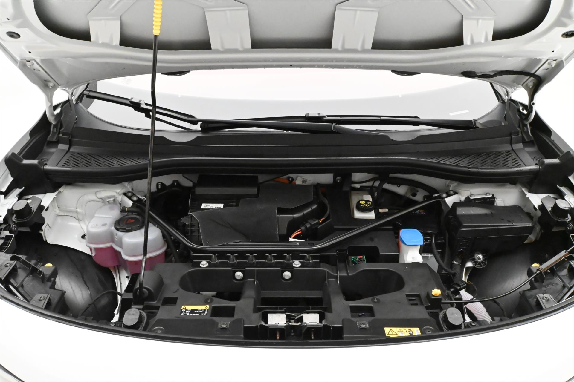 Hlavní fotografie vozu Volkswagen ID.4 150kW 77kWh PERFORMANCE Záruka až 5 let (8)