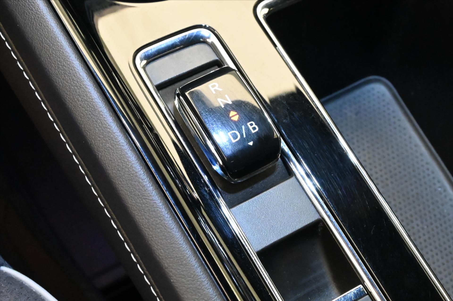 Hlavní fotografie vozu Škoda Enyaq iV 80 150kW 82kWh SPORTLINE Záruka až 5 let (23)