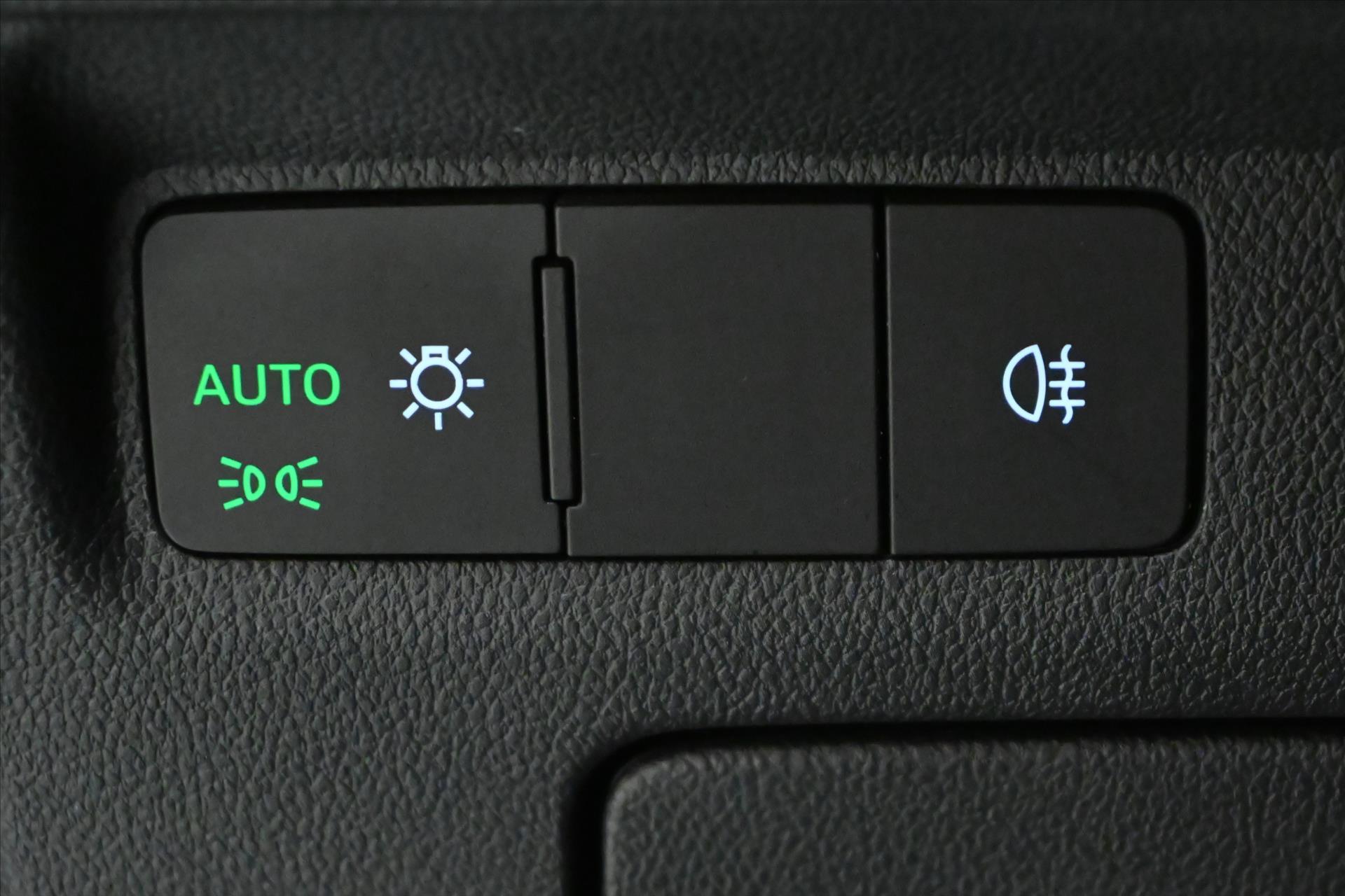 Hlavní fotografie vozu Škoda Enyaq iV 80 150kW 82kWh SPORTLINE Záruka až 5 let (27)