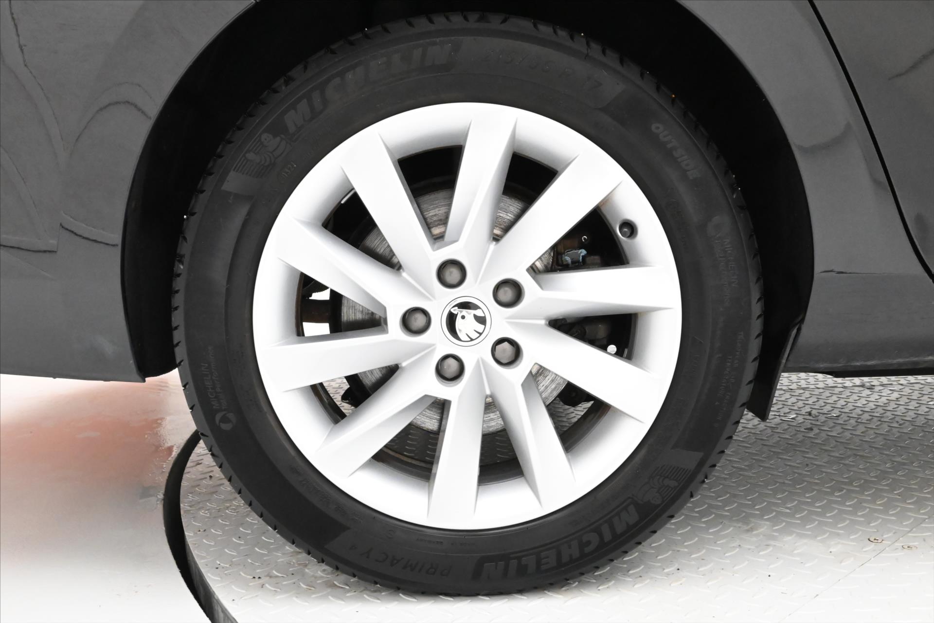 Main photo of the car Skoda Superb 1.4 TSI iV 160 kW DSG Style Warranty up to 5 years (32)