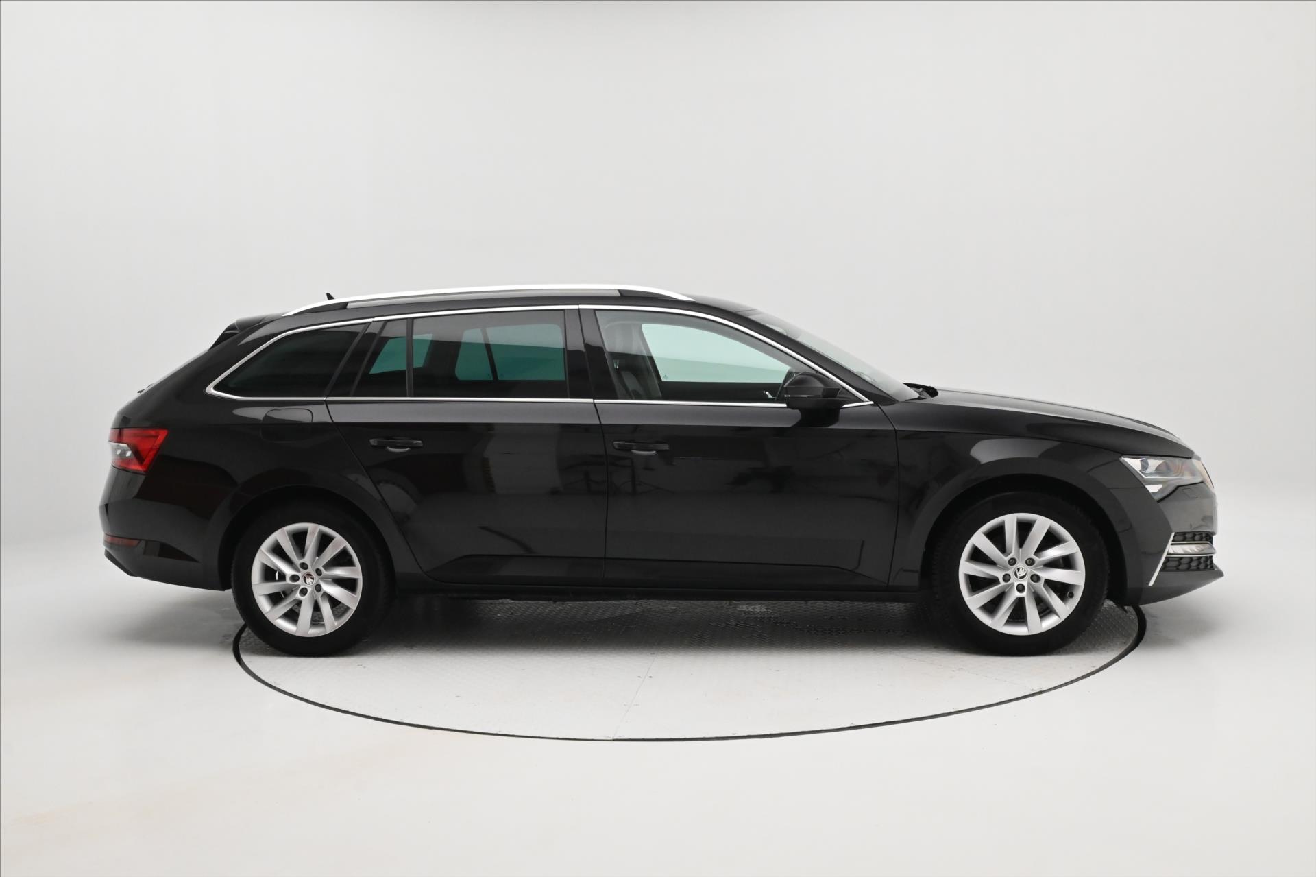 Main photo of the car Skoda Superb 1.4 TSI iV 160 kW DSG Style Warranty up to 5 years (4)