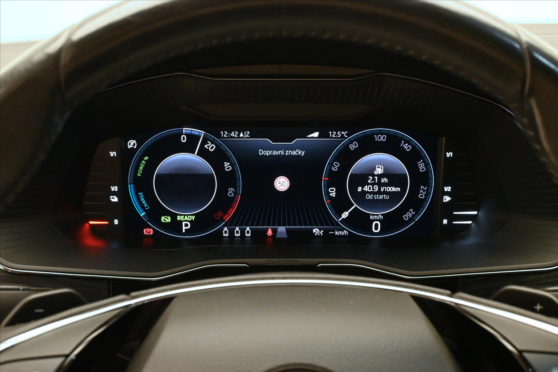 Hlavní fotografie vozu Škoda Superb 1,4 TSI iV 160kW DSG STYLE Záruka až 5 let (15)