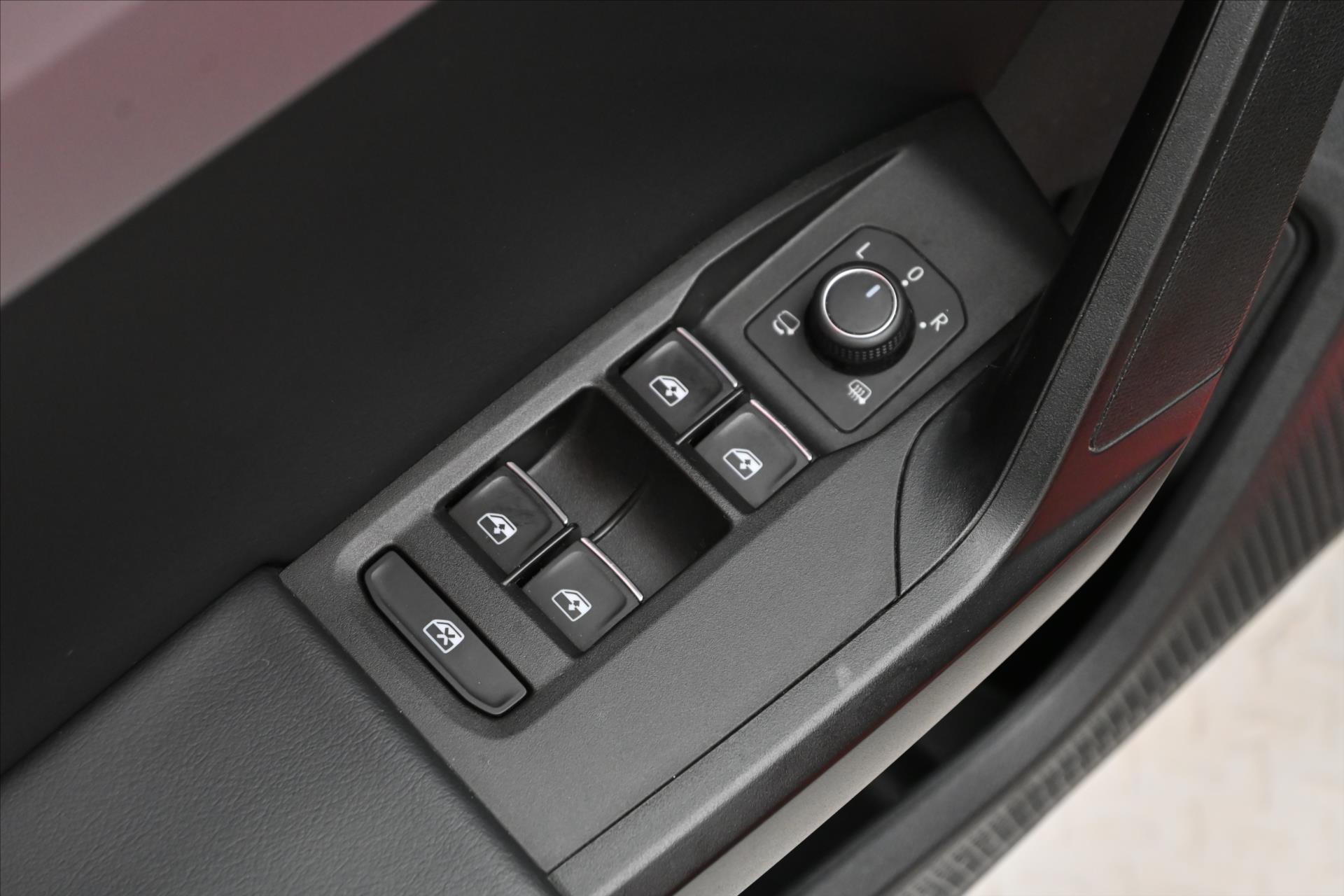 Main photo of the car Seat Leon 1.4 FR TSI 150 kW e-Hybrid Warranty up to 5 years (24)