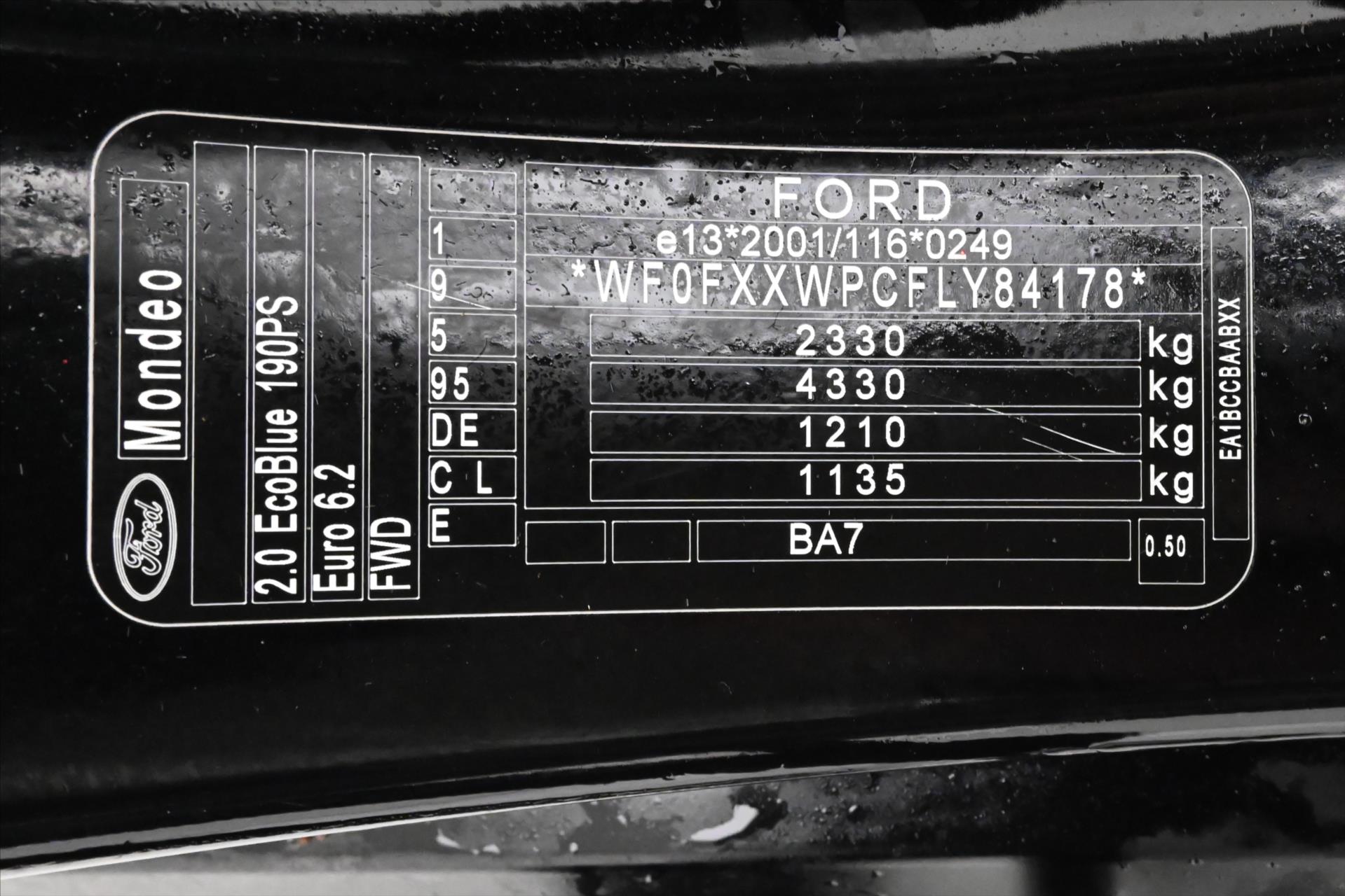 Hlavní fotografie vozu Ford Mondeo 2,0 EcoBlue 140 kW AT8 Titanium Záruka až 5 let (12)