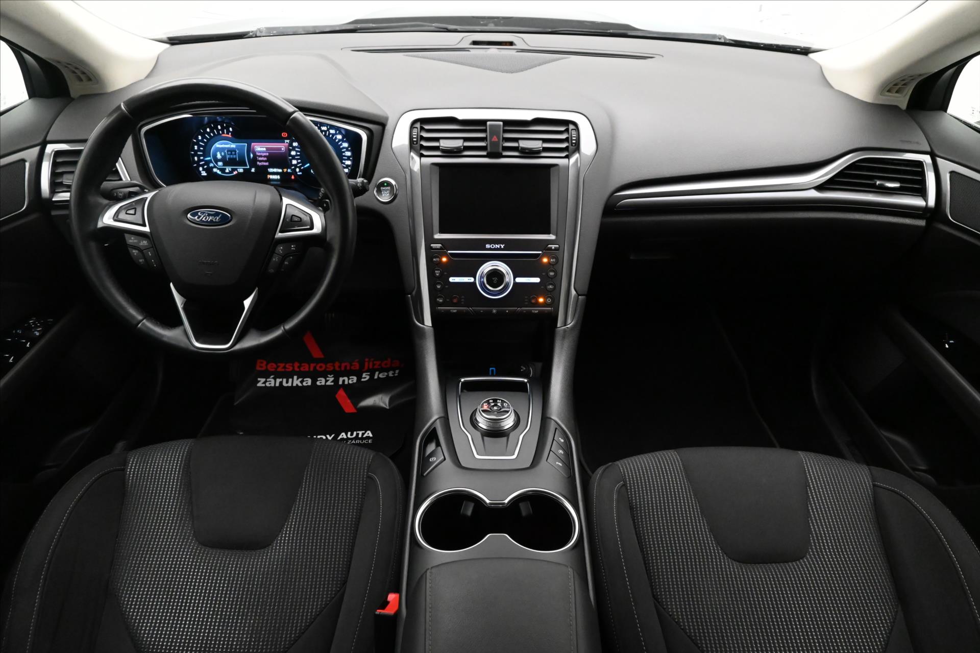 Hlavní fotografie vozu Ford Mondeo 2,0 EcoBlue 140 kW AT8 Titanium Záruka až 5 let (15)