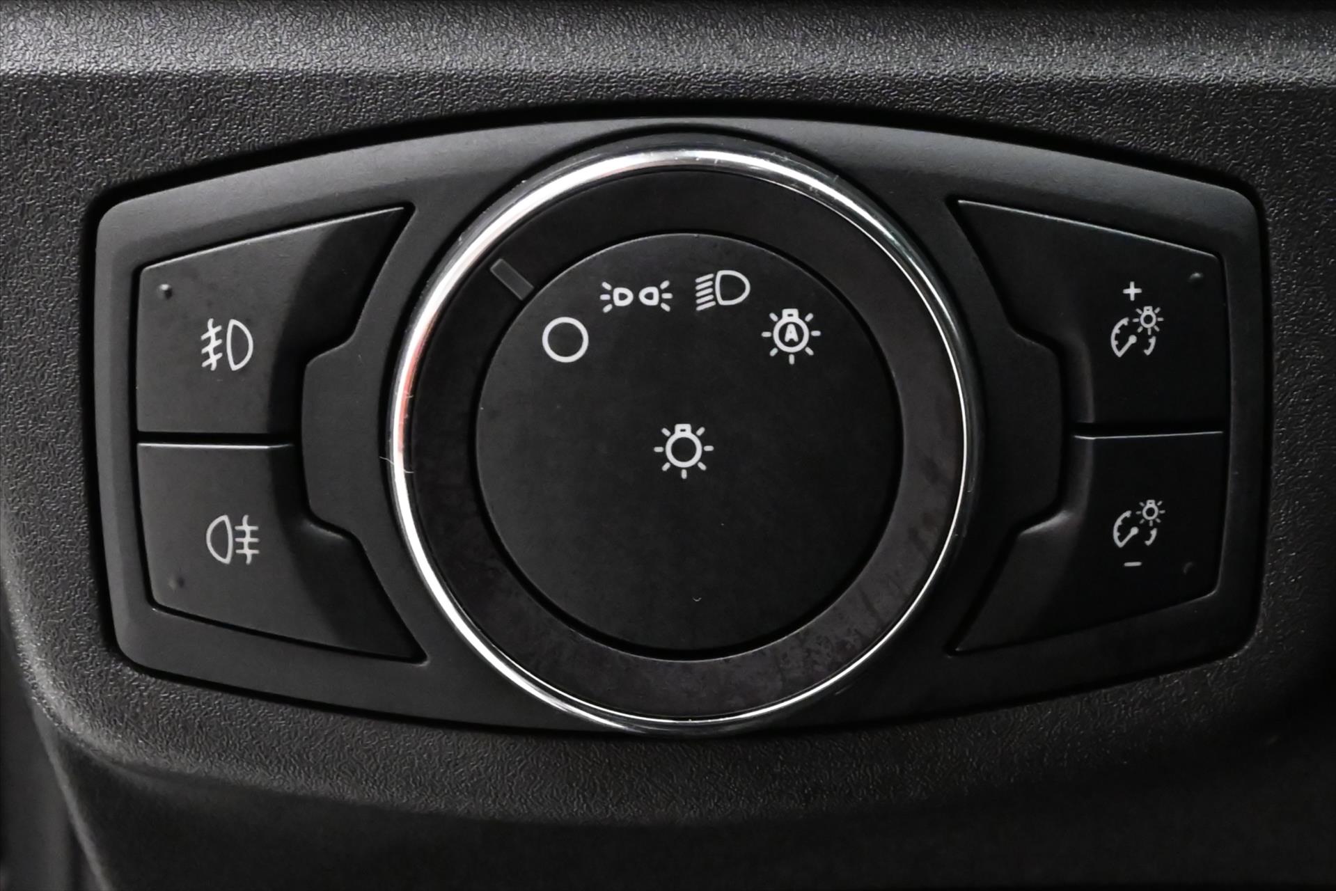 Hlavní fotografie vozu Ford Mondeo 2,0 EcoBlue 140 kW AT8 Titanium Záruka až 5 let (24)