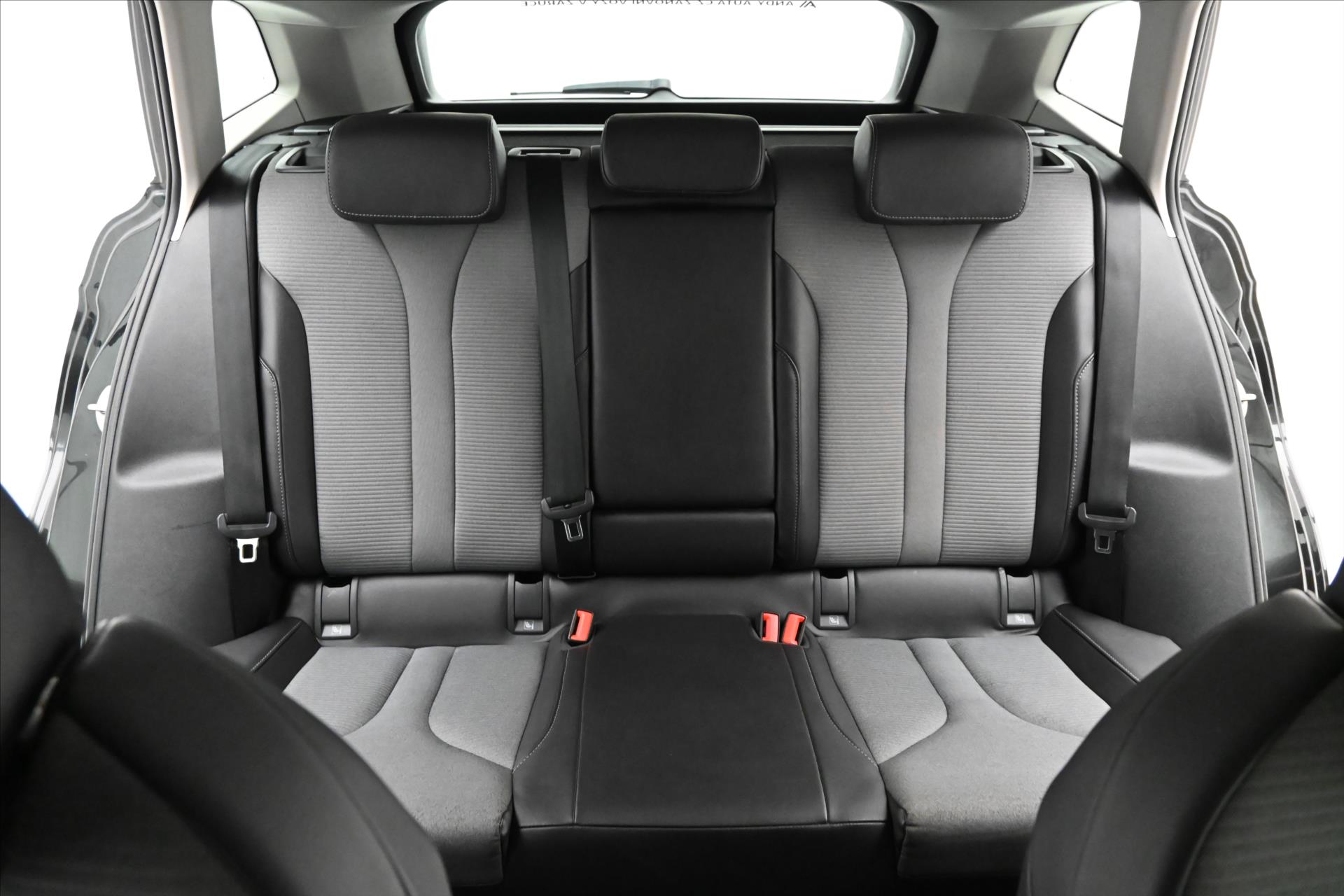 Hlavní fotografie vozu Škoda Enyaq iV 80 150kW 82kWh Záruka až 5 let (27)