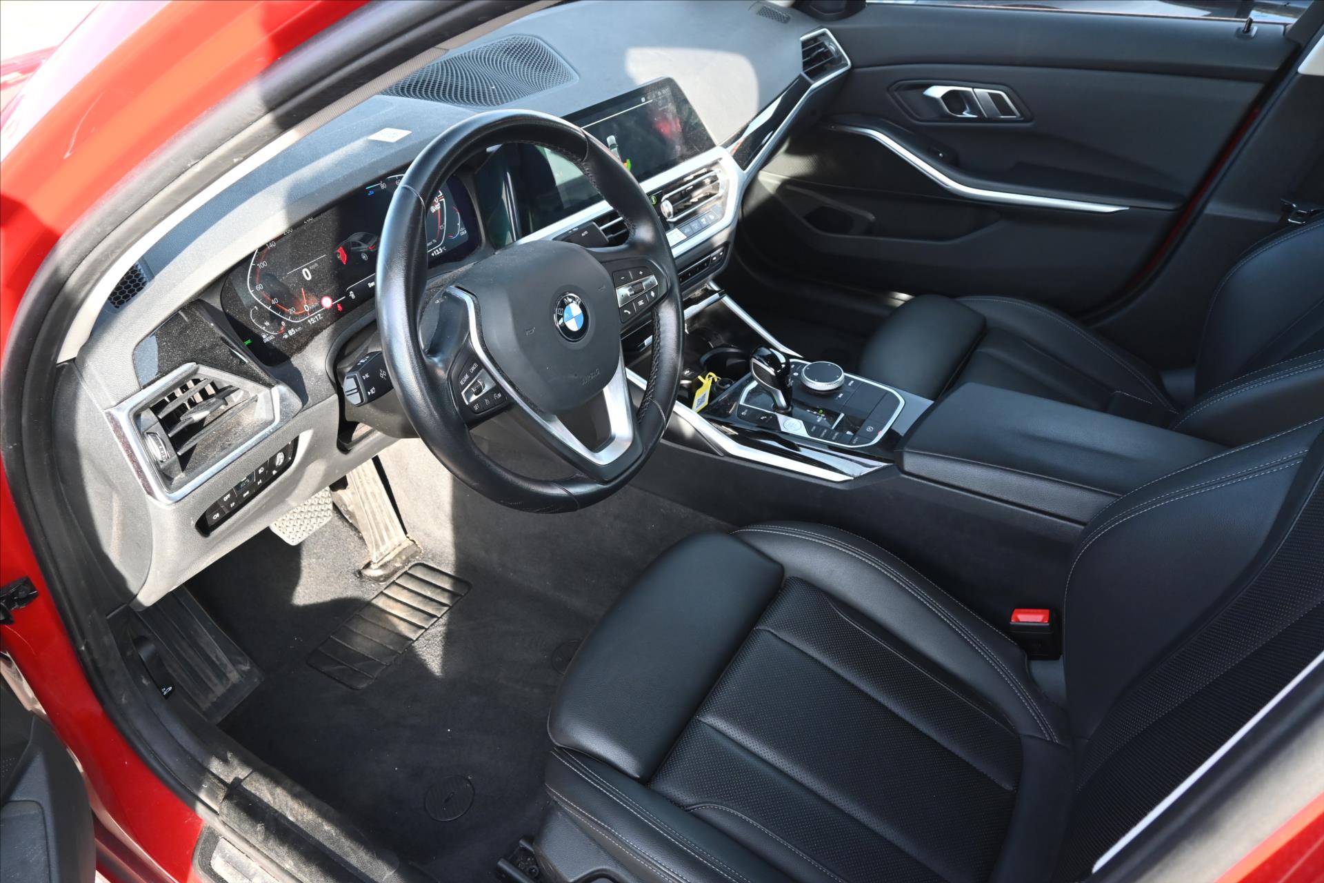 Hlavní fotografie vozu BMW Řada 3 2,0 320d 140kW AT/8 VŮZ PŘIPRAVUJEME K PRODEJI (1)