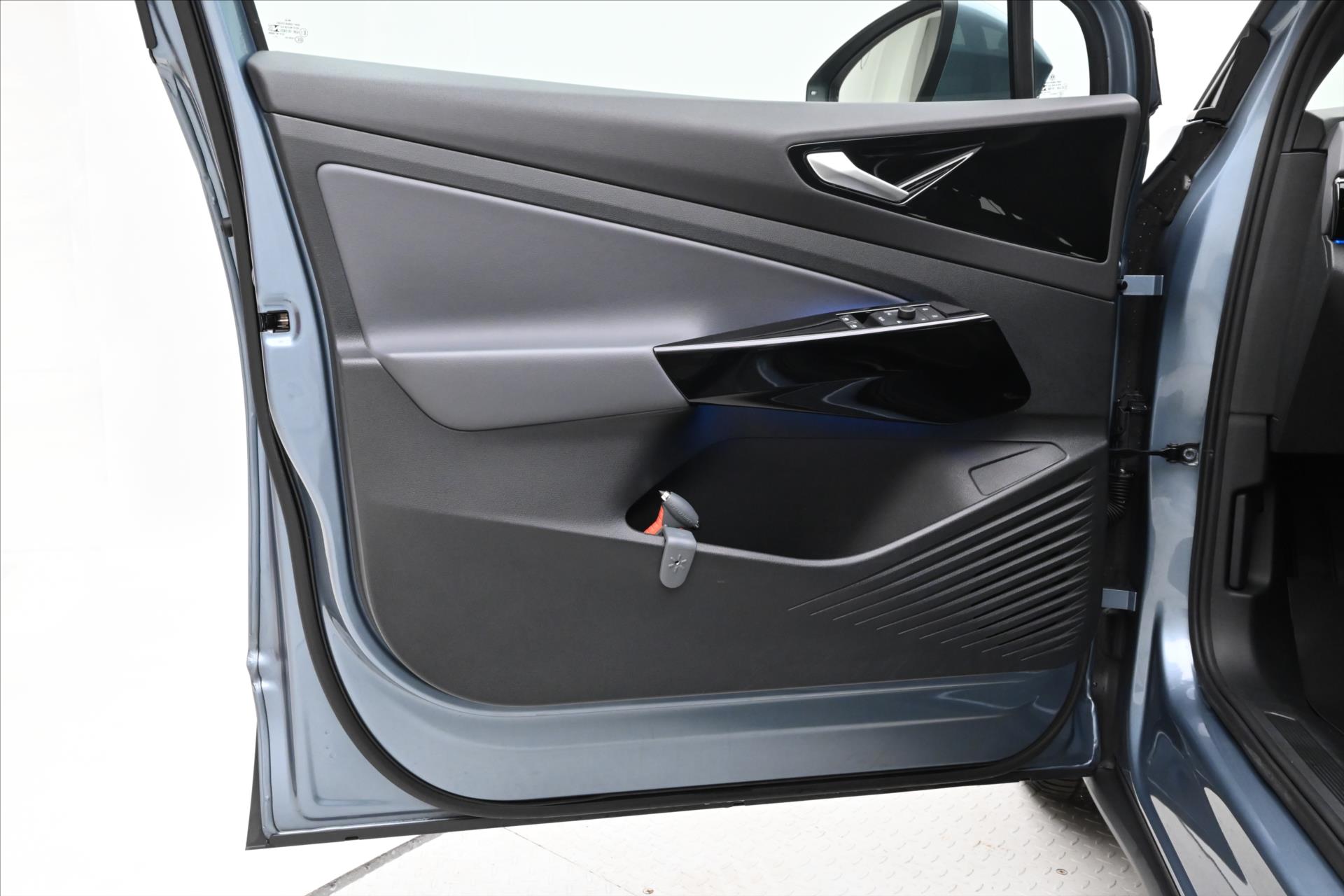 Hlavní fotografie vozu Volkswagen ID.4 150 kW 77kWh Perfor. SoH 95% Záruka až 5 let (24)