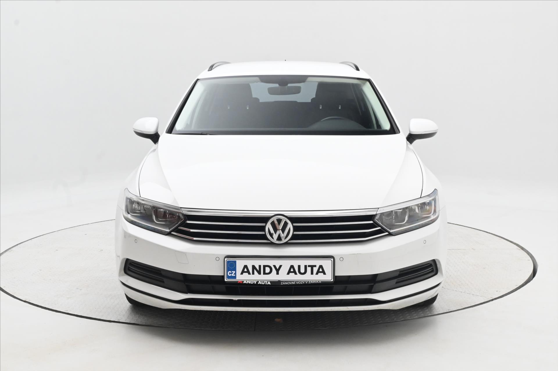 Main photo of the car Volkswagen Passat 1.6 TDI 88 kW Navi LED Warranty (2)