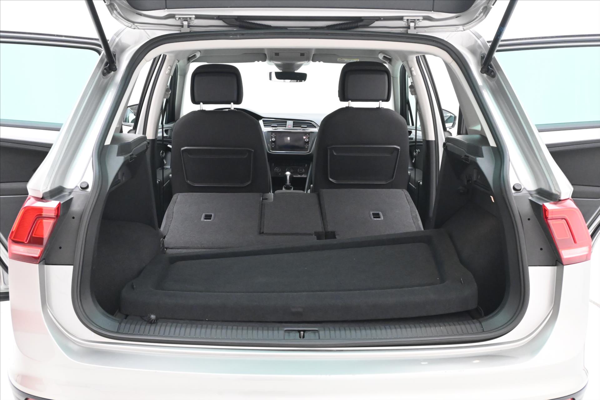 Hlavní fotografie vozu Volkswagen Tiguan 2,0 TDI 110kW DSG ACC Záruka až 5 let (10)