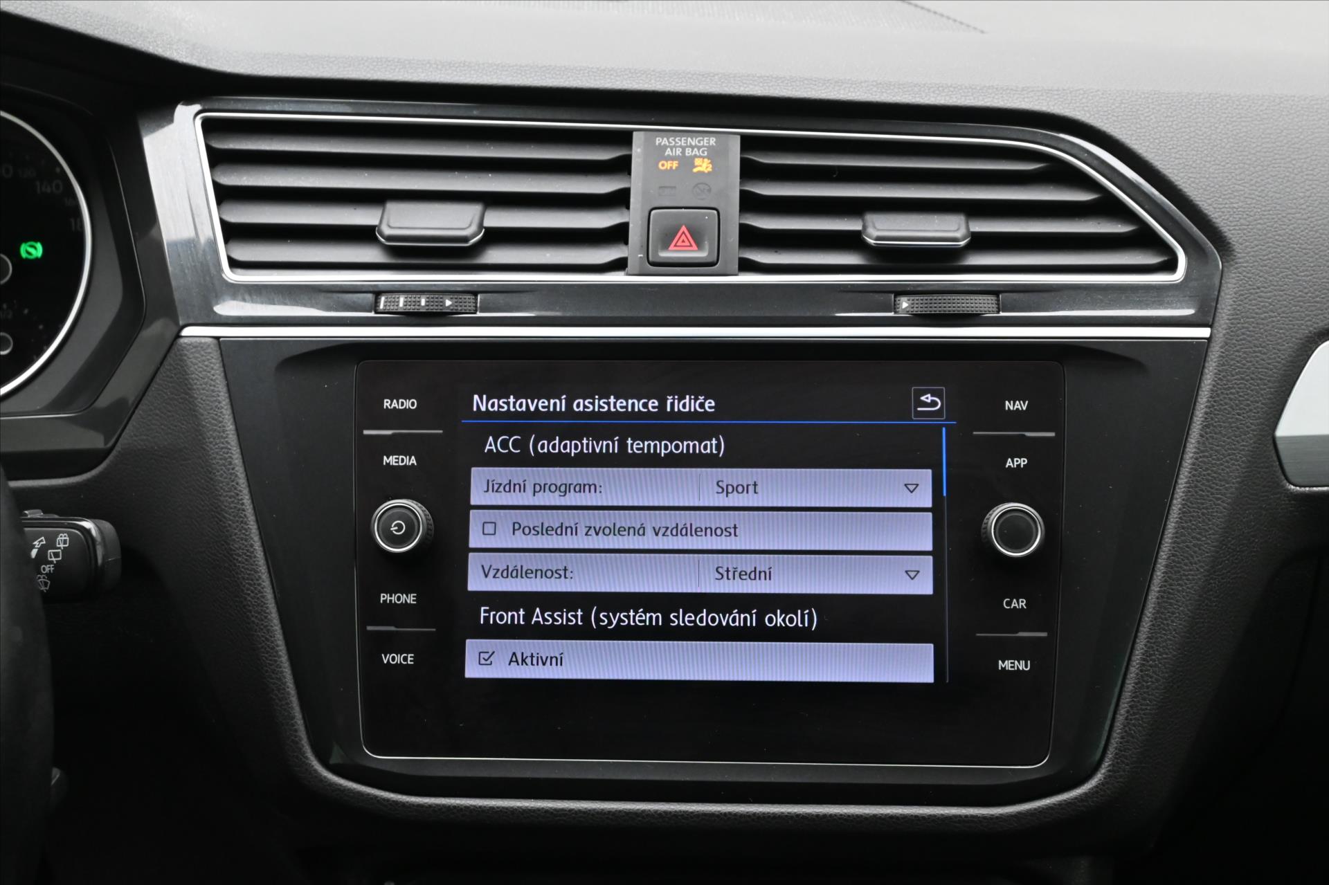 Hlavní fotografie vozu Volkswagen Tiguan 2,0 TDI 110kW DSG ACC Záruka až 5 let (19)