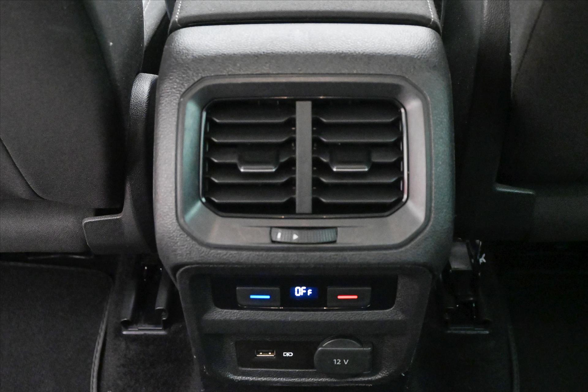 Hlavní fotografie vozu Volkswagen Tiguan 2,0 TDI 110kW DSG ACC Záruka až 5 let (23)