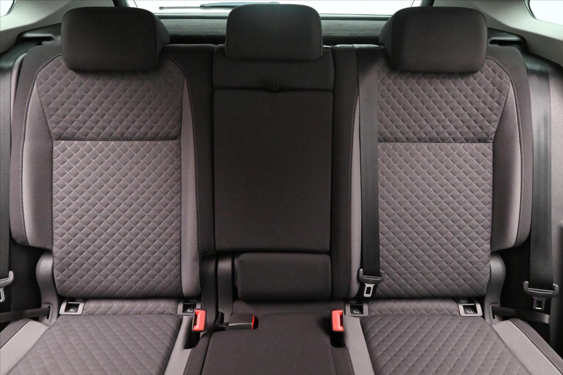 Hlavní fotografie vozu Volkswagen Tiguan 2,0 TDI 110kW DSG ACC Záruka až 5 let (28)