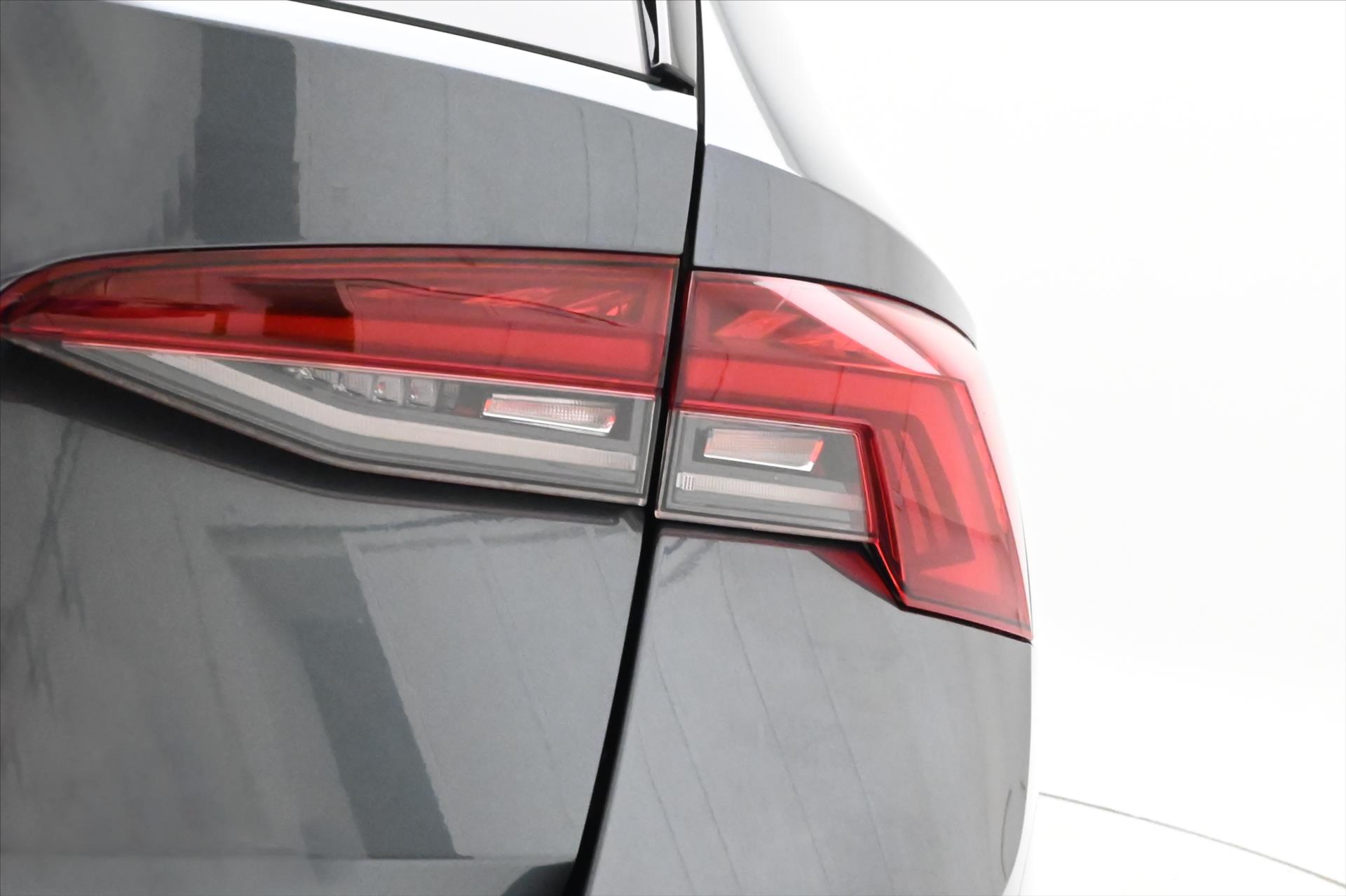 Hlavní fotografie vozu Škoda Octavia 2,0 TDI 110 kW DSG STYLE Záruka až 5 let (29)