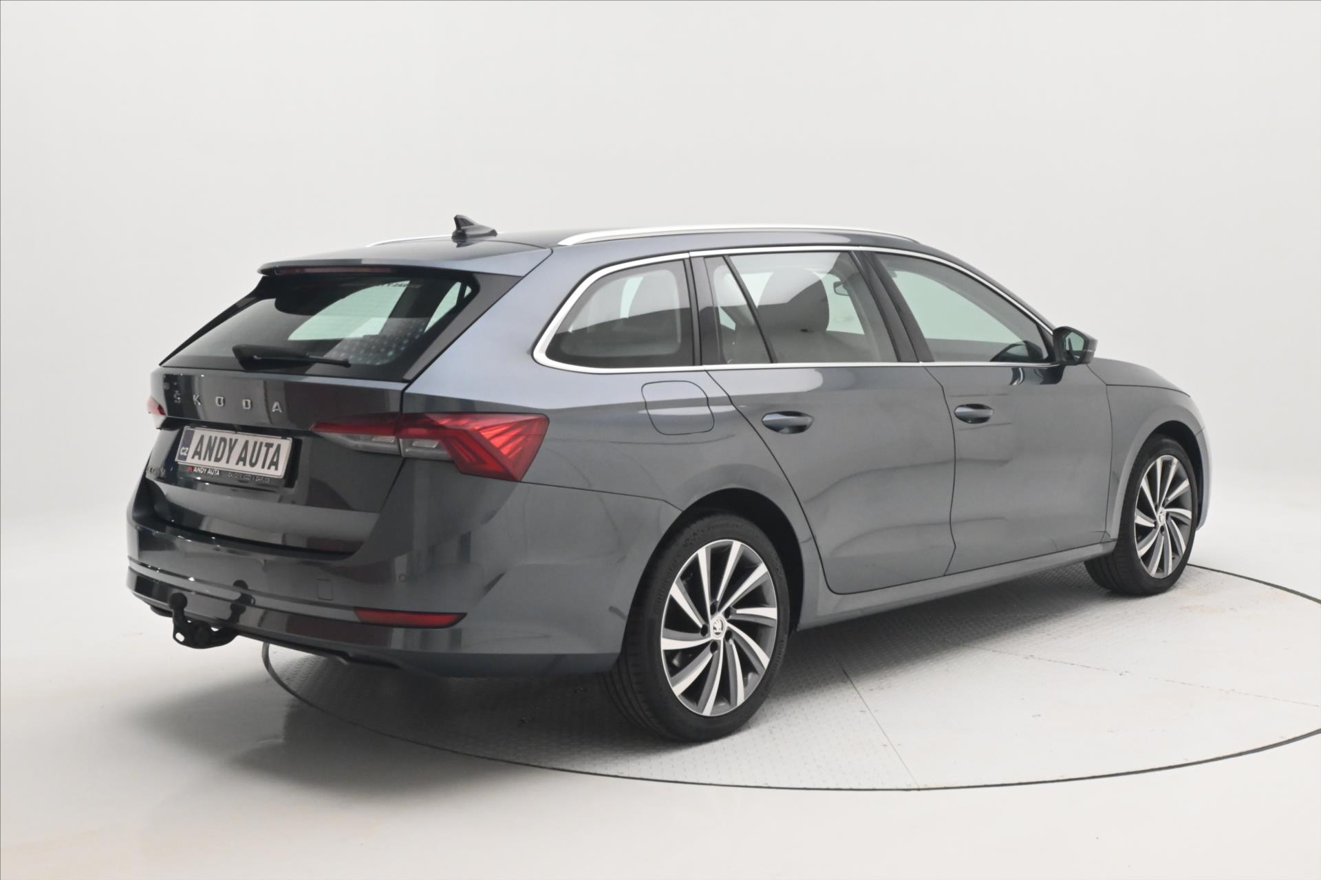 Hlavní fotografie vozu Škoda Octavia 2,0 TDI 110 kW DSG STYLE Záruka až 5 let (4)