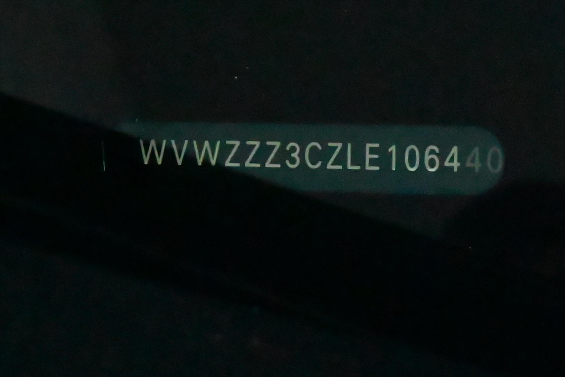 Hlavní fotografie vozu Volkswagen Passat 2,0 TDI 110kW DSG BUSINESS Záruka až 5 let (11)