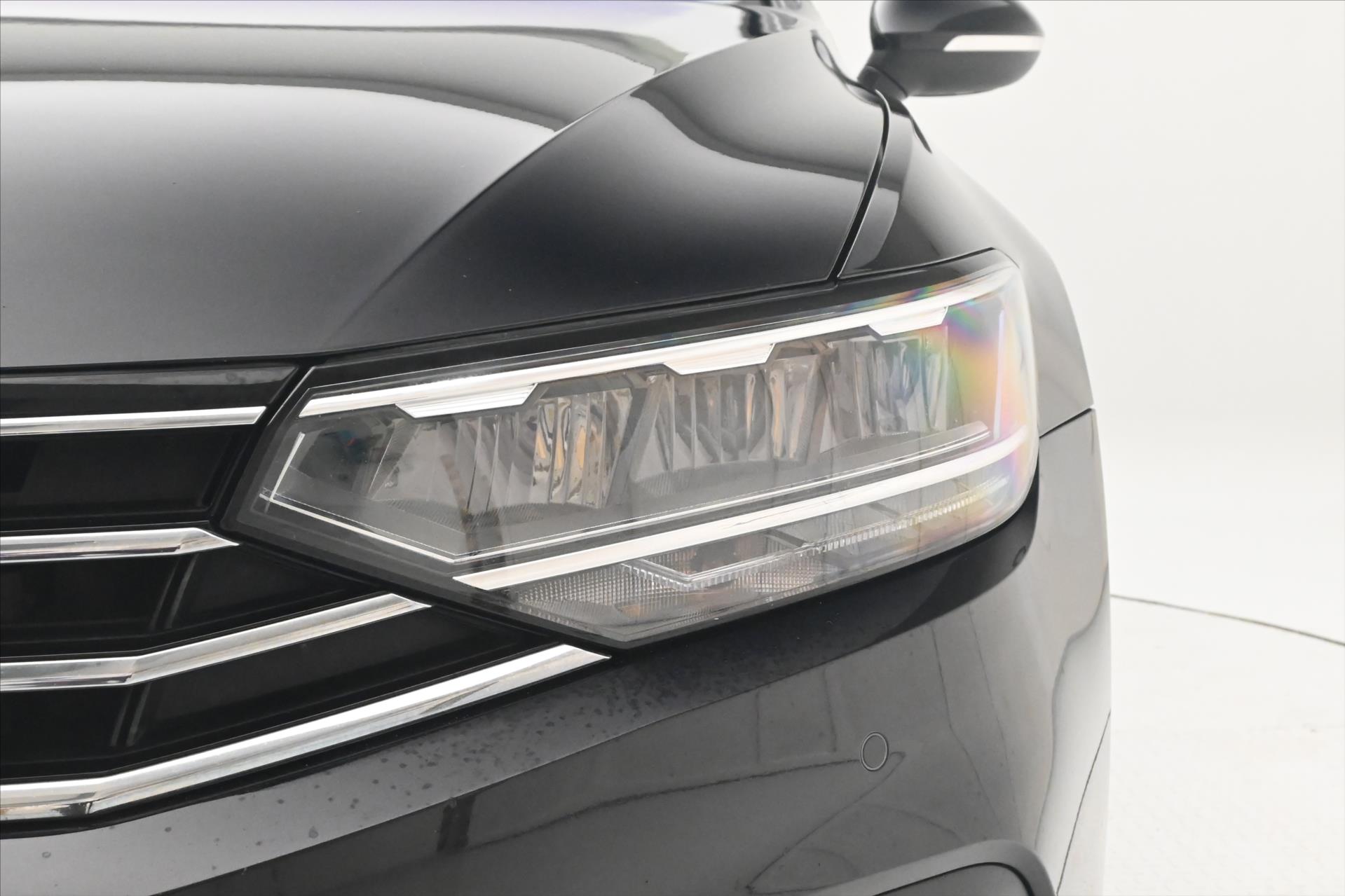 Hlavní fotografie vozu Volkswagen Passat 2,0 TDI 110kW DSG BUSINESS Záruka až 5 let (26)