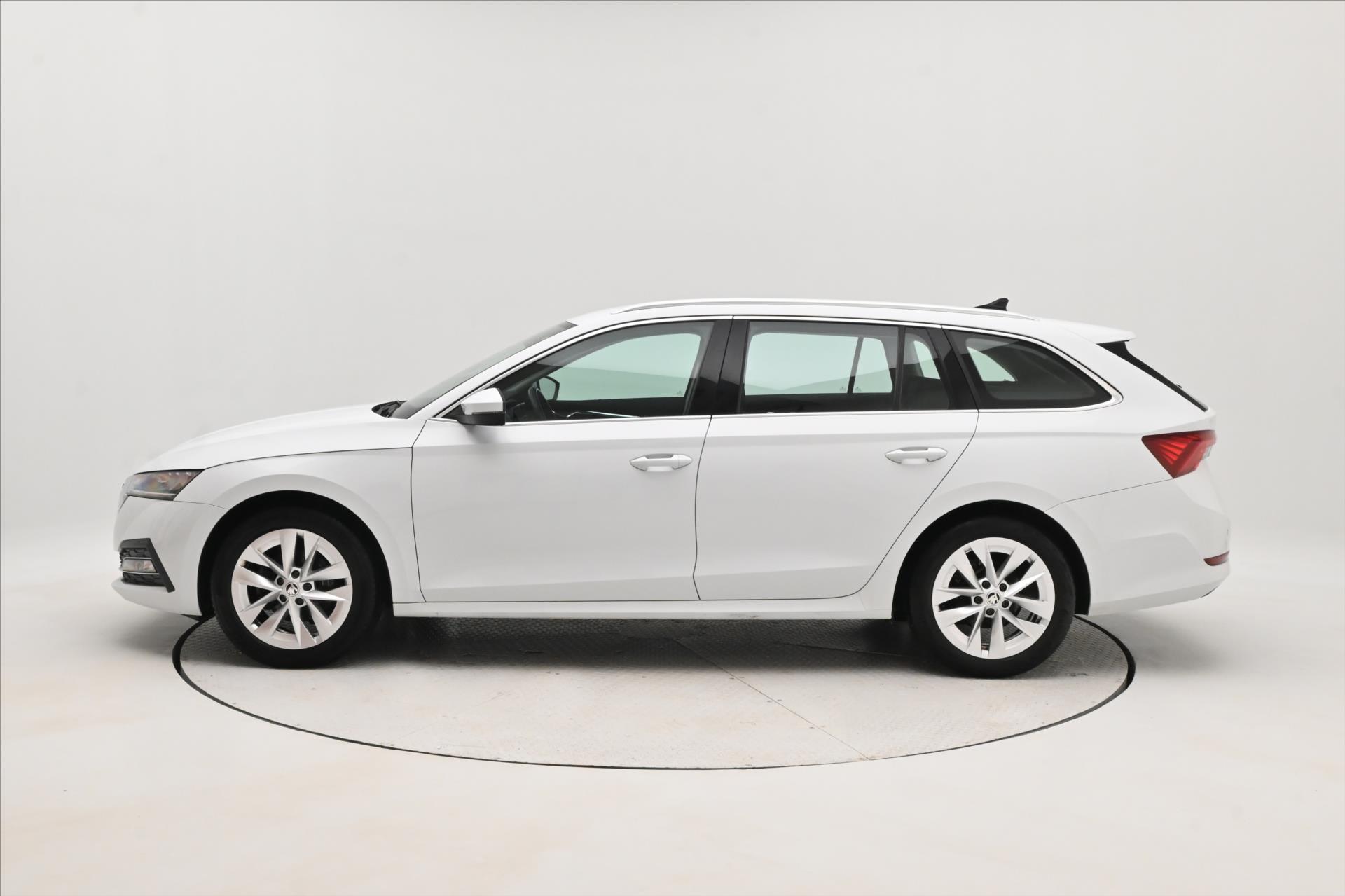 Hlavní fotografie vozu Škoda Octavia 2,0 TDI 110 kW DSG Style Záruka až 5 let (8)