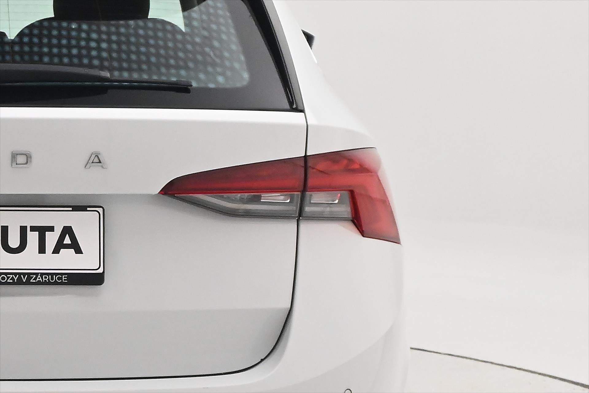 Hlavní fotografie vozu Škoda Octavia 2,0 TDI 110kW Style DSG Záruka až 5 let (29)