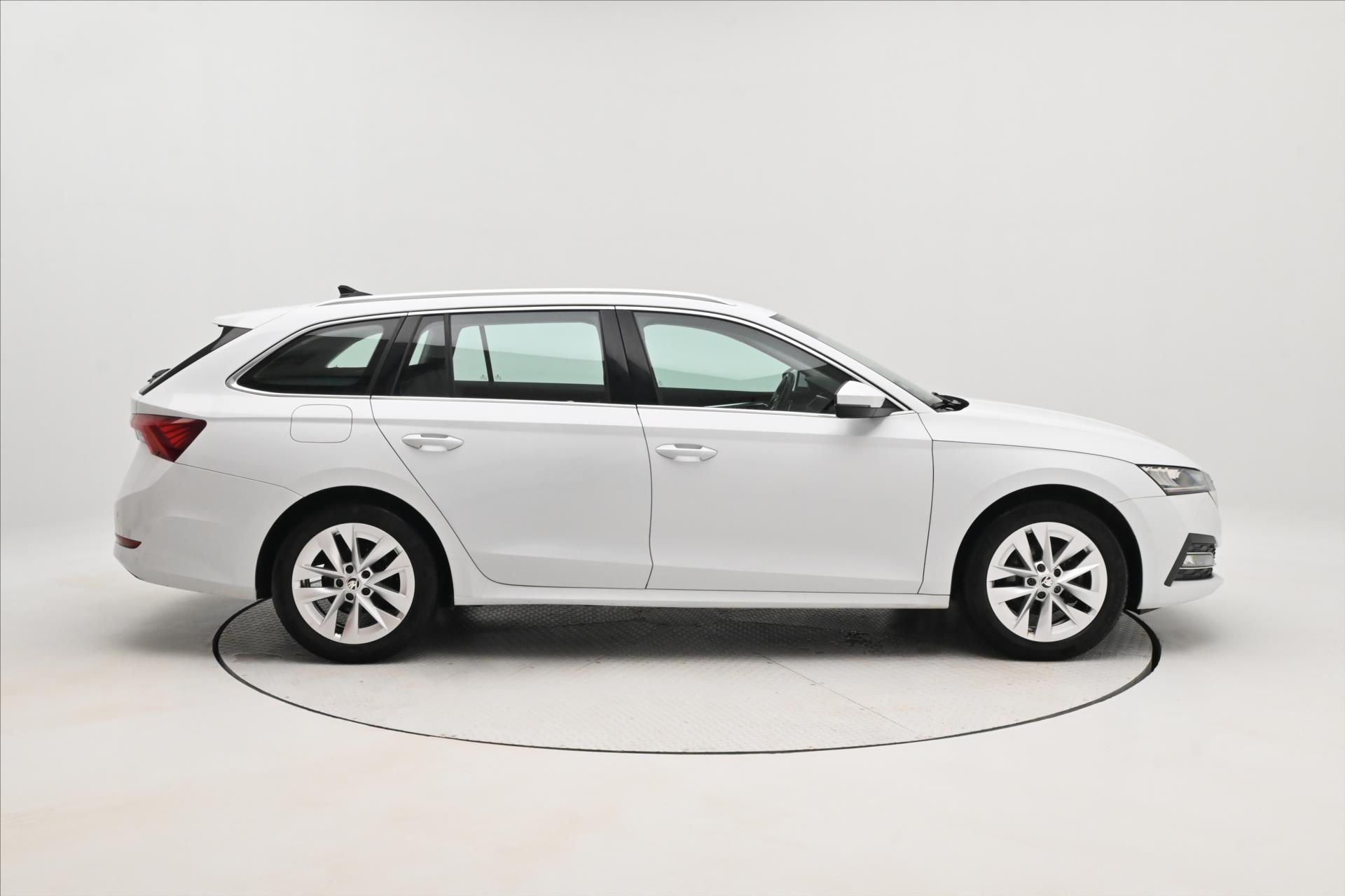 Hlavní fotografie vozu Škoda Octavia 2,0 TDI 110kW Style DSG Záruka až 5 let (3)