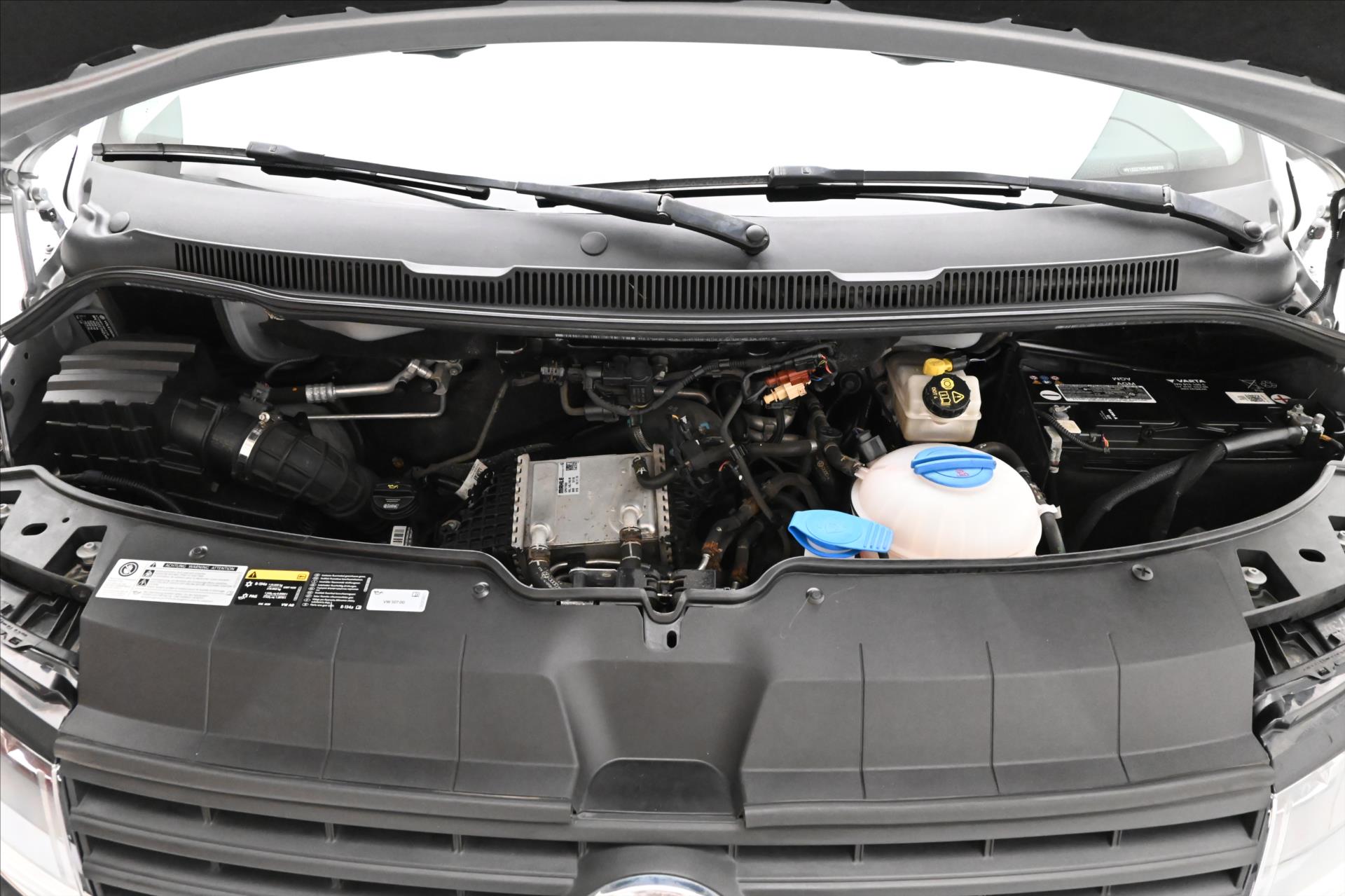 Hlavní fotografie vozu Volkswagen Transporter 2,0 TDI 110 kW Long Tempomat Záruka až 5 let (9)