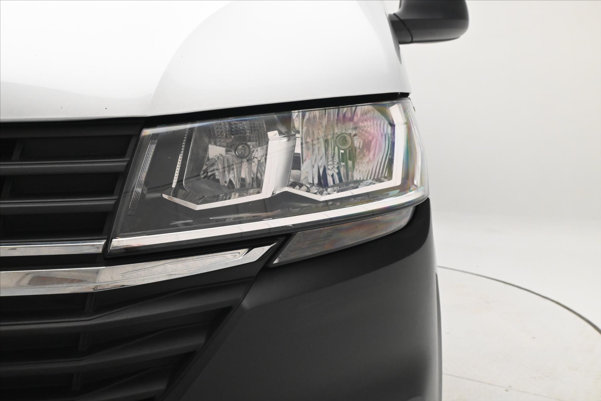 Hlavní fotografie vozu Volkswagen Transporter 2,0 TDI 110kW LONG TAŽNÉ ZAŘÍZENÍ Záruka až 5 let (24)