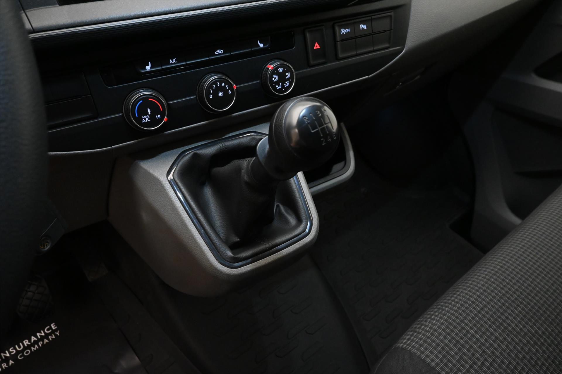 Hlavní fotografie vozu Volkswagen Transporter 2,0 TDI 110 kW Long TZ Tempomat Záruka až 5 let (22)