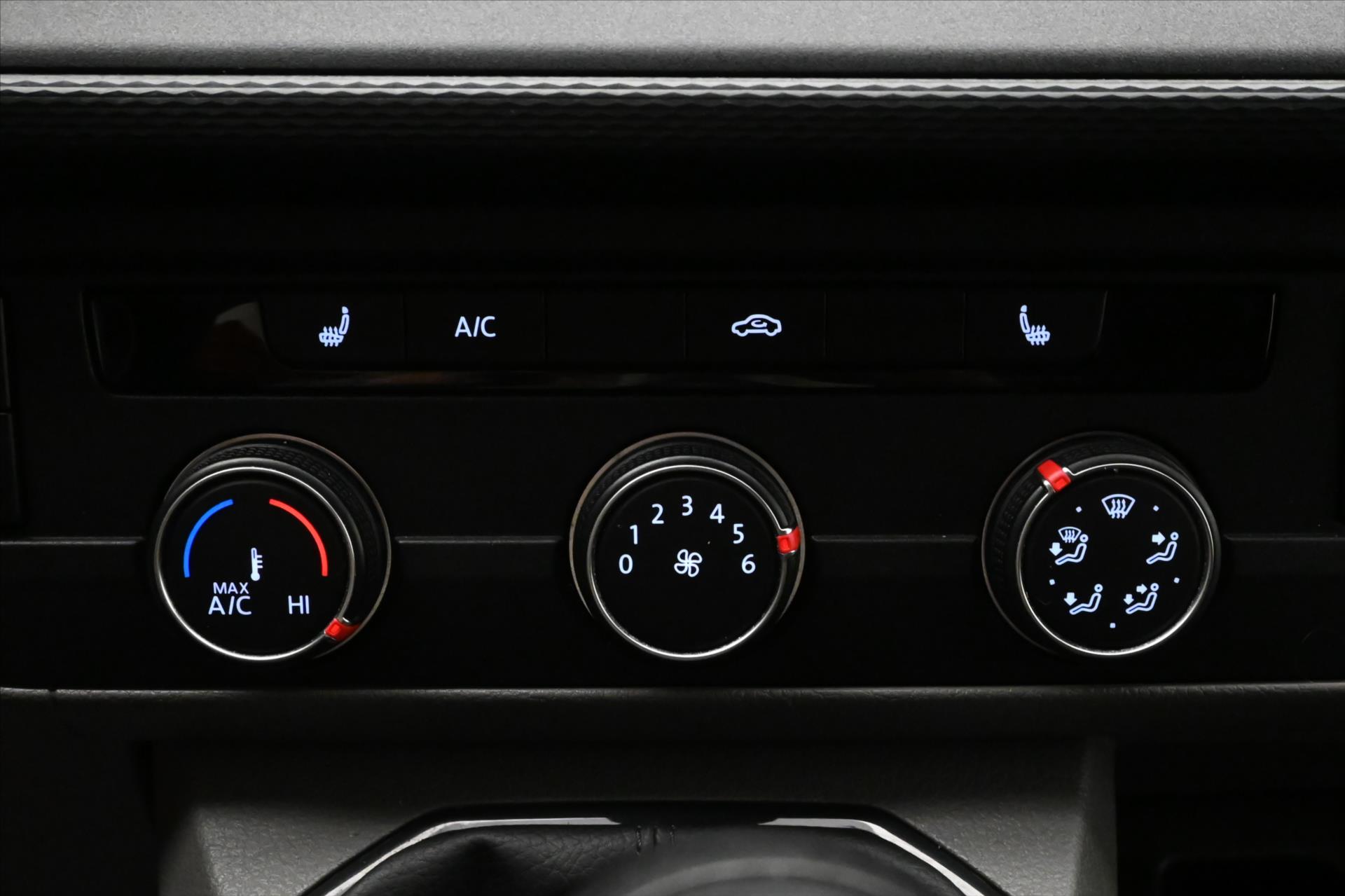 Hlavní fotografie vozu Volkswagen Transporter 2,0 TDI 110kW LONG TZ TEMPOMAT Záruka až 5 let (20)