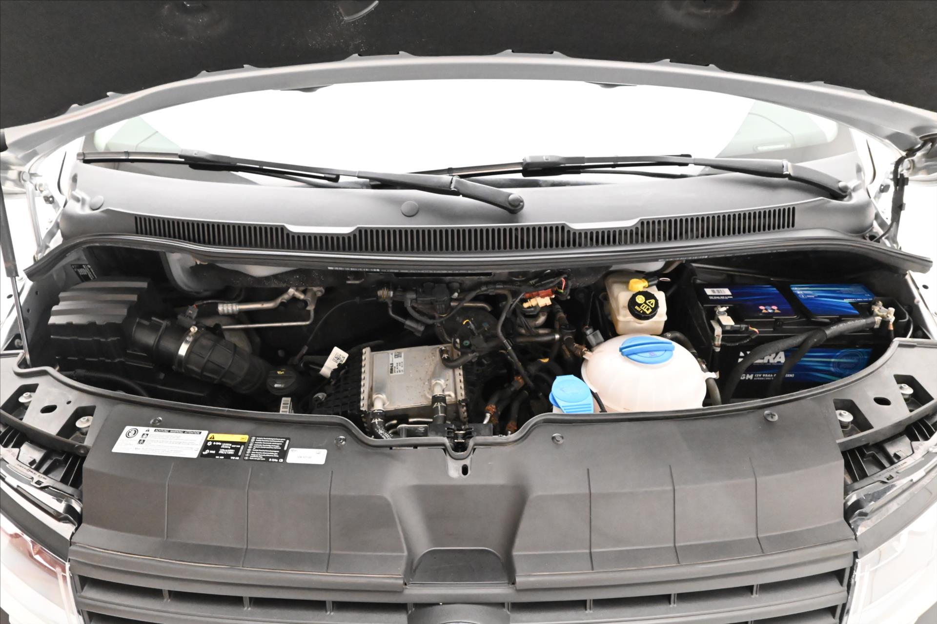 Hlavní fotografie vozu Volkswagen Transporter 2,0 TDI 110kW LONG TZ TEMPOMAT Záruka až 5 let (8)