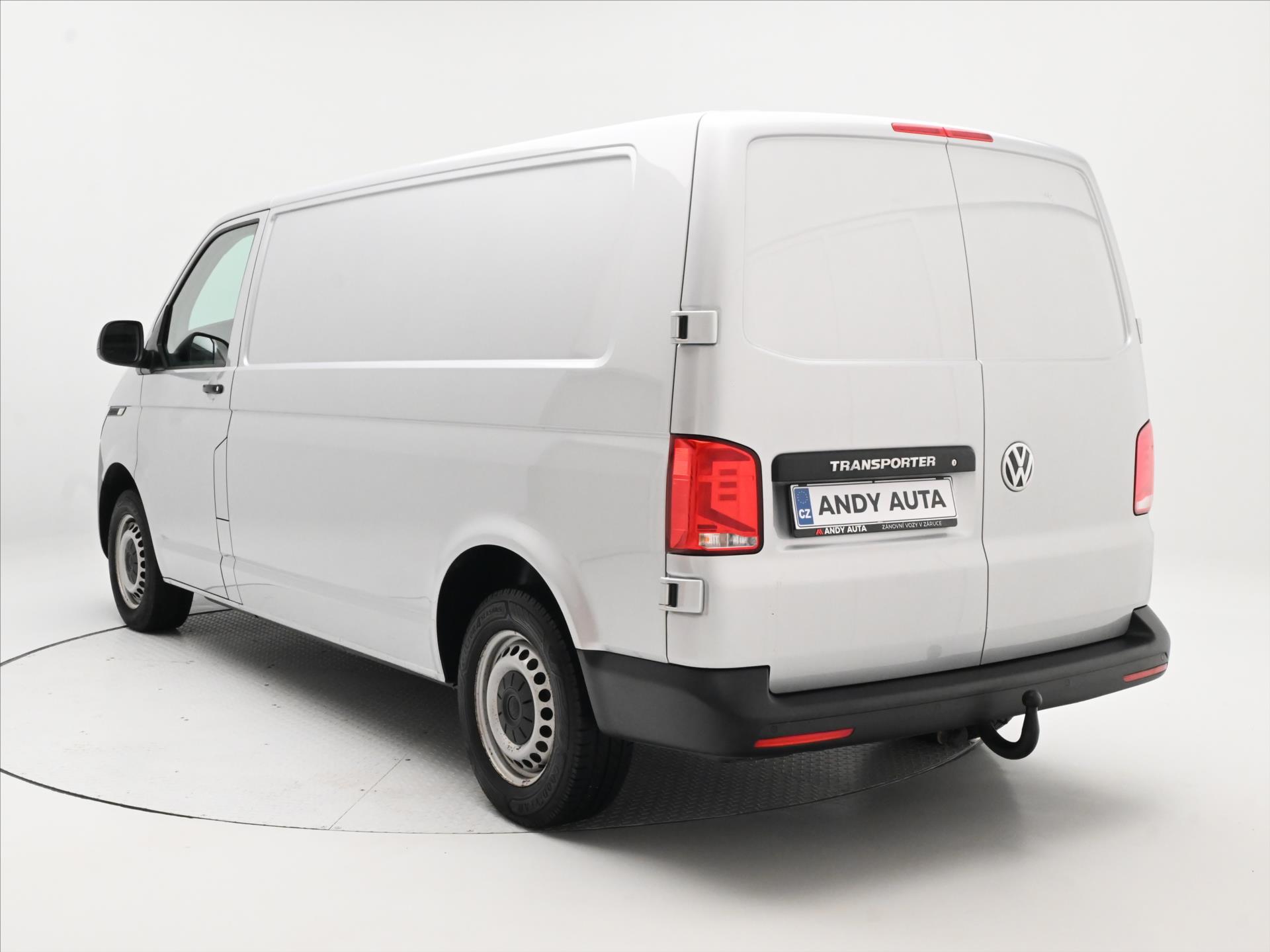 Hlavní fotografie vozu Volkswagen Transporter 2,0 TDI 110kW LONG TAŽNÉ ZAŘÍZENÍ Záruka až 5 let (6)