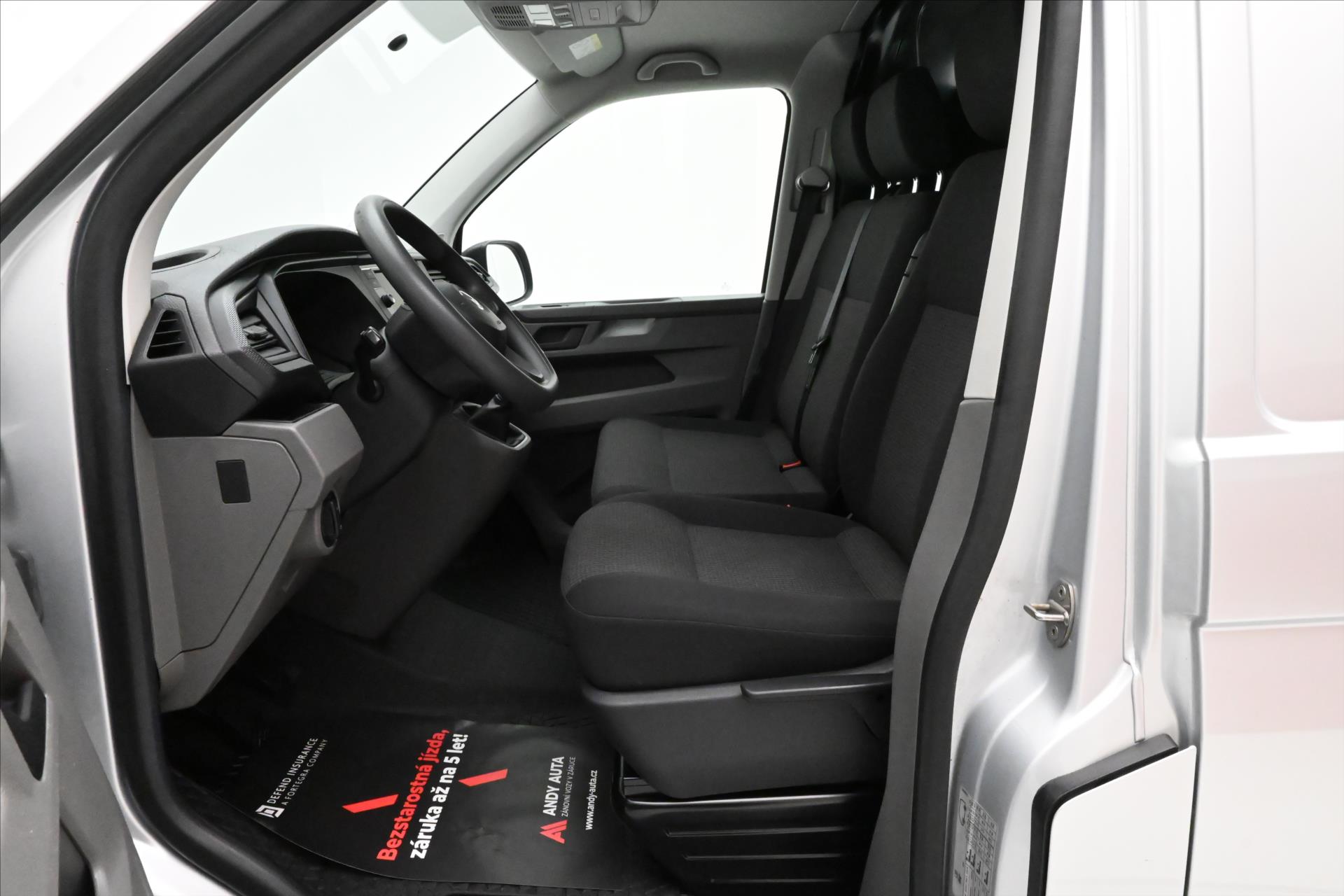 Hlavní fotografie vozu Volkswagen Transporter 2,0 TDI 110kW Long Tažné Záruka až 5 let (13)