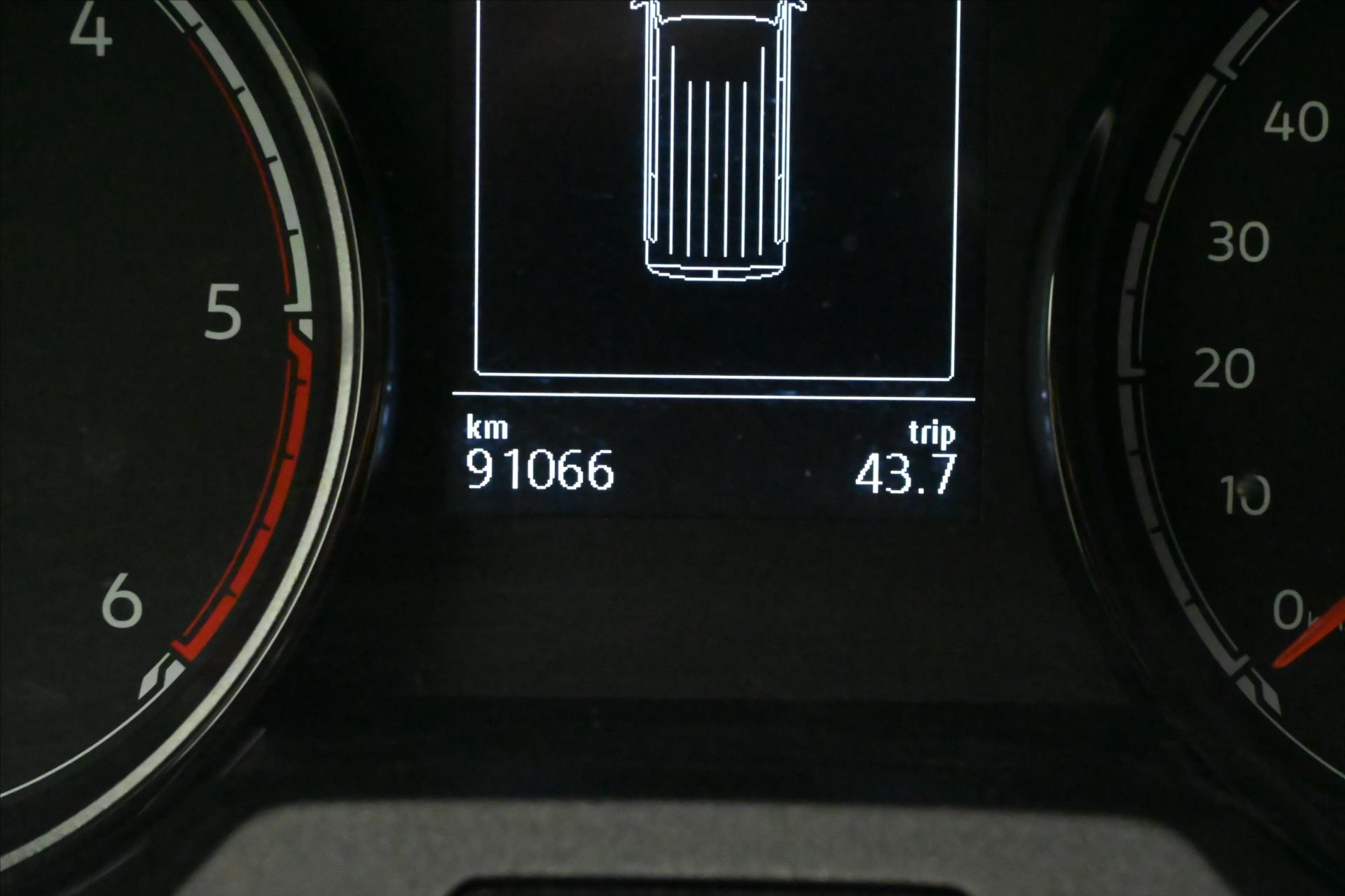 Hlavní fotografie vozu Volkswagen Transporter 2,0 TDI 110kW Long Tažné Záruka až 5 let (17)