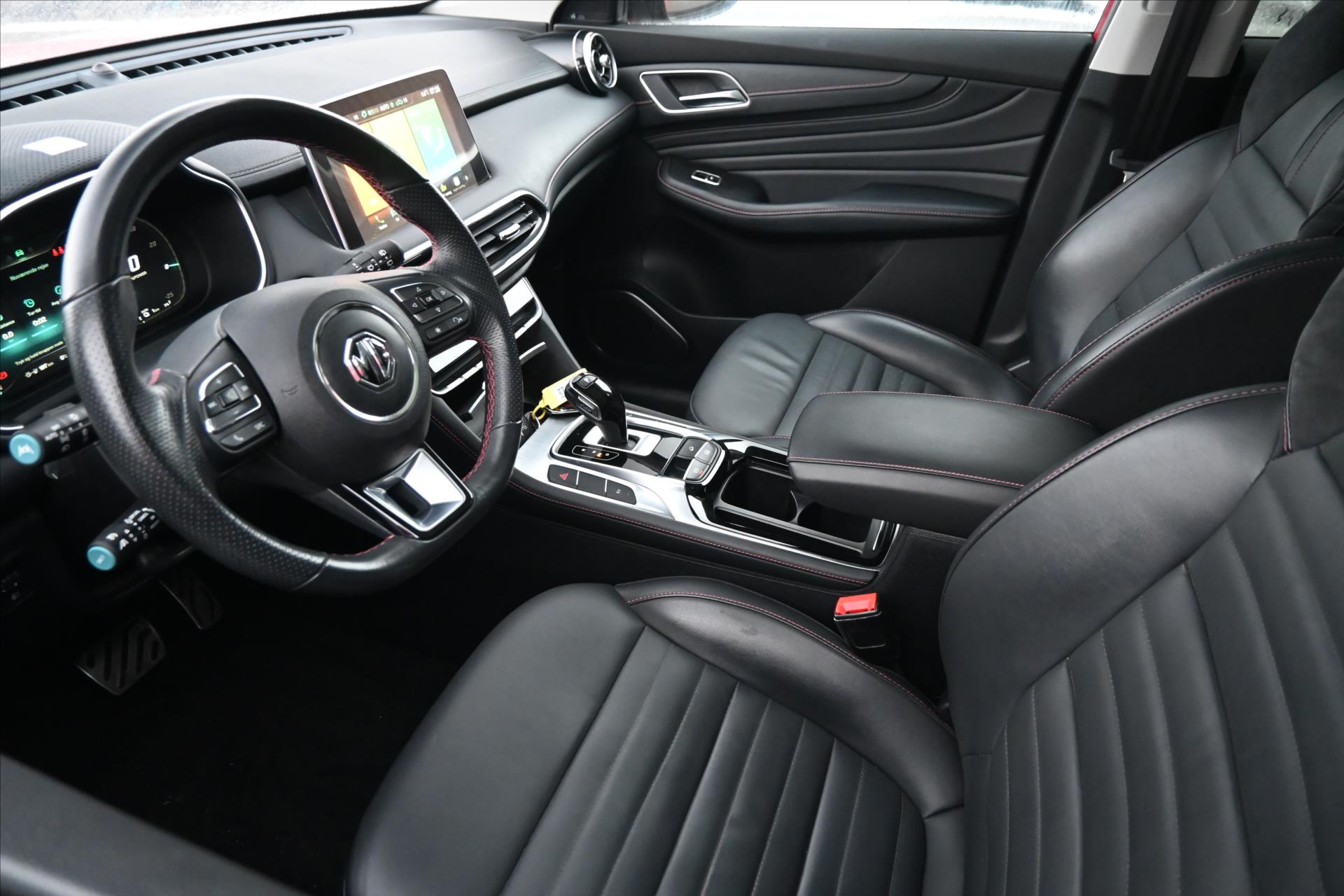 Main photo of the car Mg EHS 1.5 PHEV 119 kW WE ARE PREPARING THE VEHICLE FOR SALE (2)