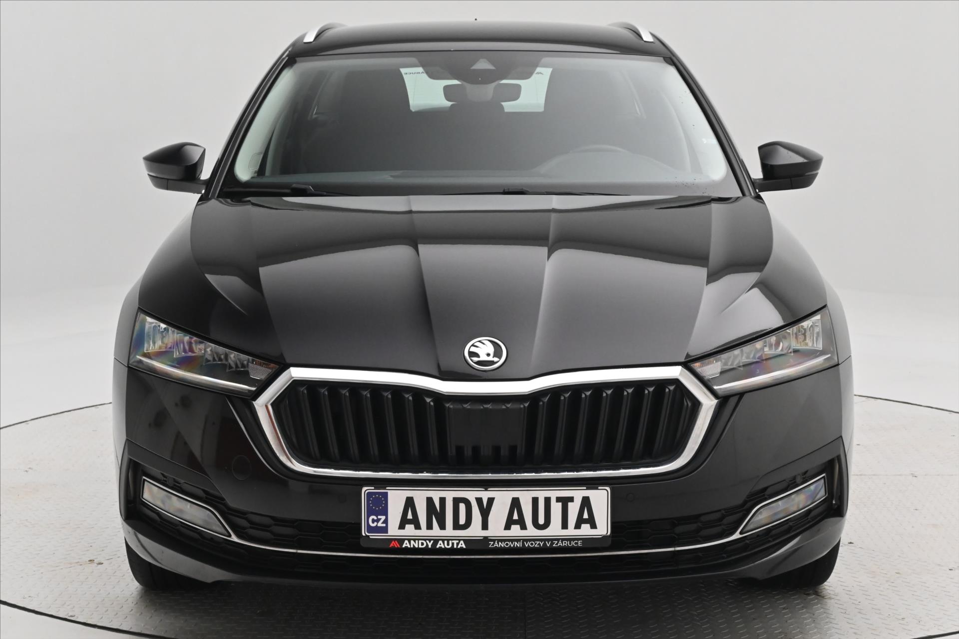 Hlavní fotografie vozu Škoda Octavia 2,0 TDI 110 kW DSG Style Záruka až 5 let (2)