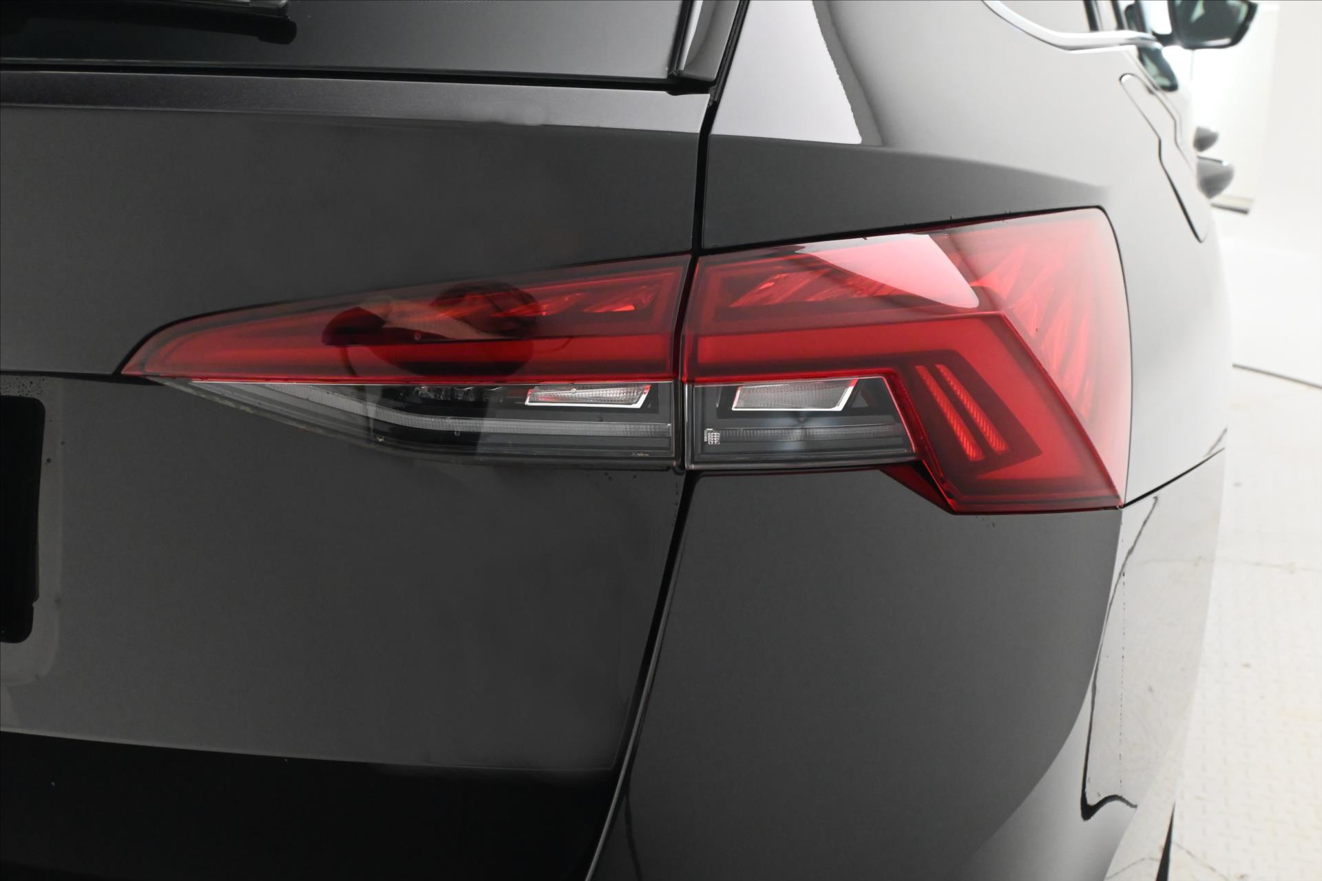 Hlavní fotografie vozu Škoda Octavia 2,0 TDI 110 kW DSG Style Záruka až 5 let (31)