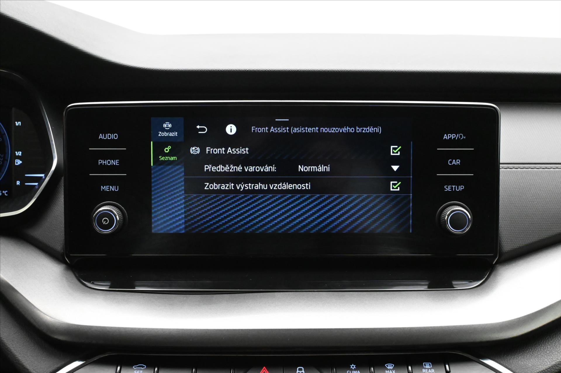 Hlavní fotografie vozu Škoda Octavia 2,0 TDI 85 kW Ambition Záruka až 5 let (19)