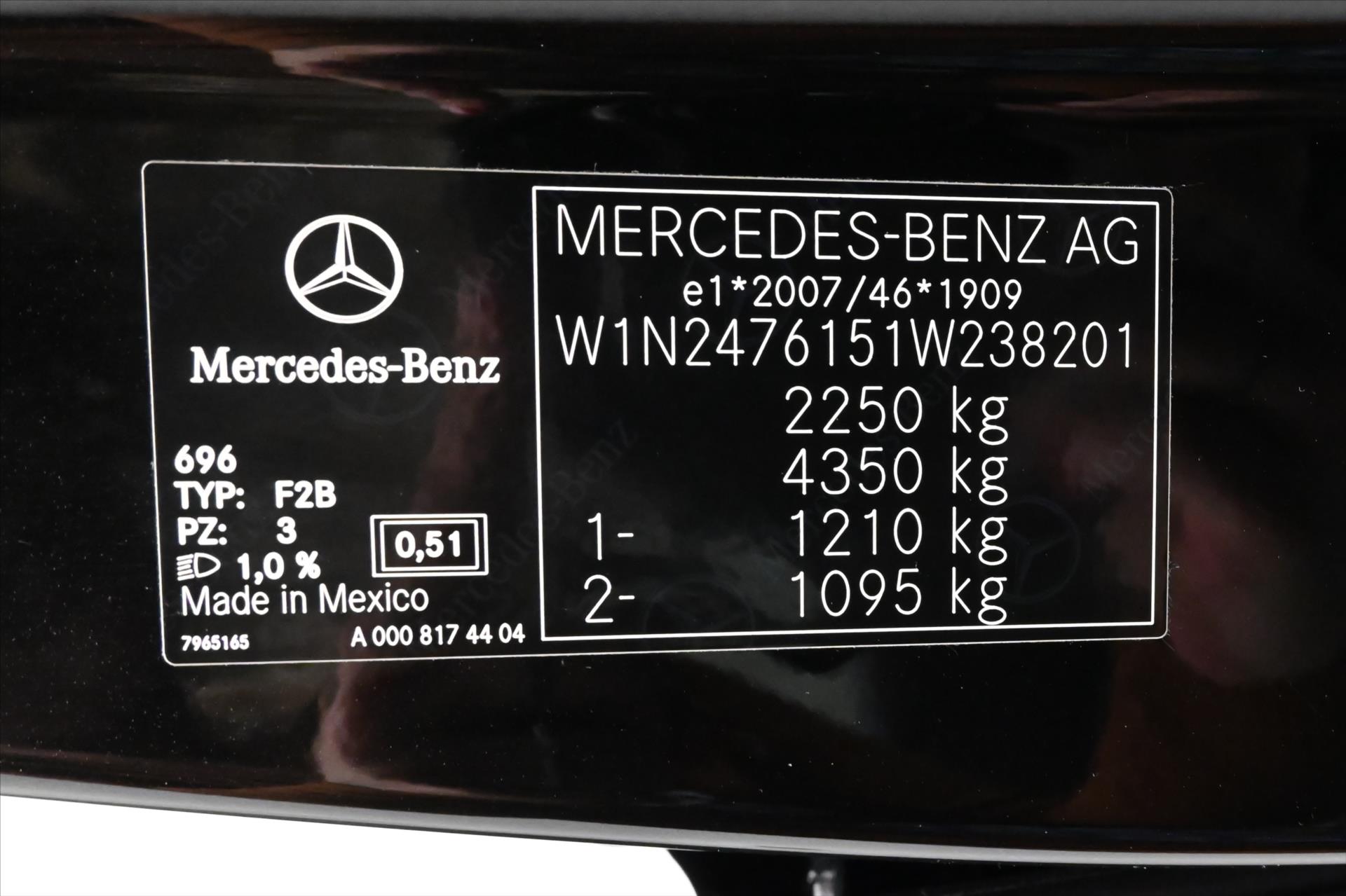 Main photo of the car Mercedes-Benz GLB 2.0 220d 140 kW 4Matic Warranty up to 5 years (12)