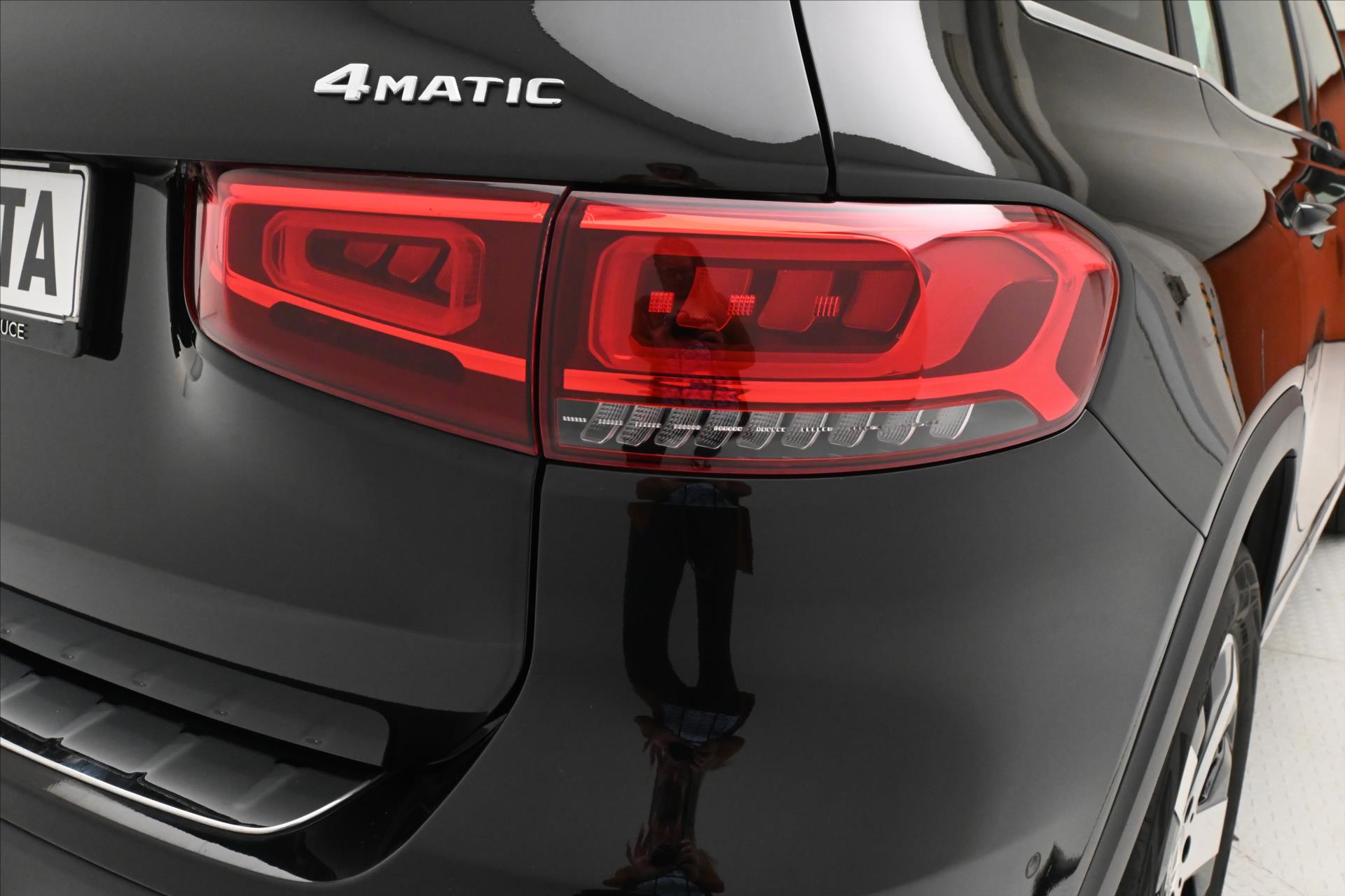 Main photo of the car Mercedes-Benz GLB 2.0 220d 140 kW 4Matic Warranty up to 5 years (30)