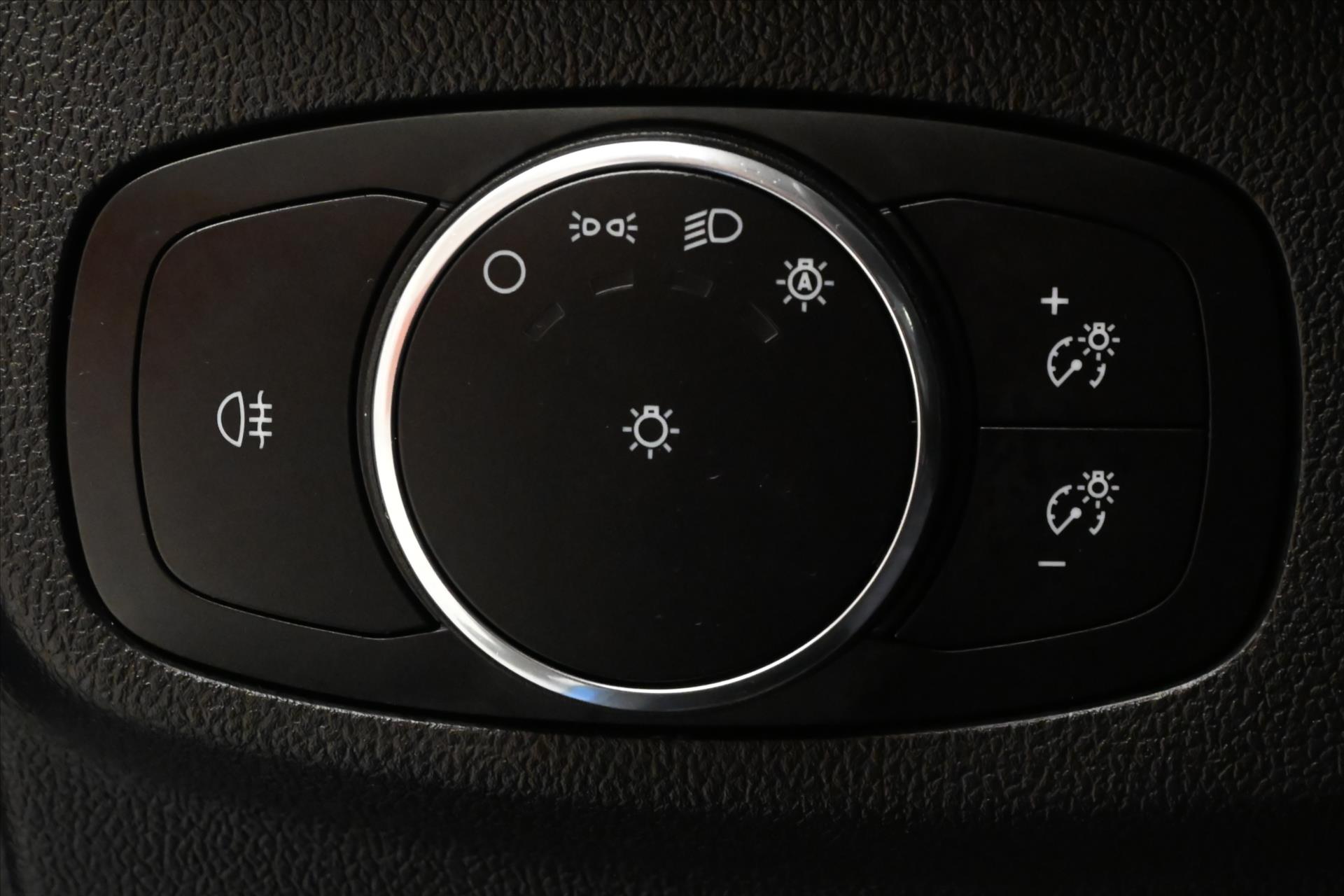 Hlavní fotografie vozu Ford Focus 1,5 EcoBlue 85 kW AT8 Titanium Záruka až 5 let (24)