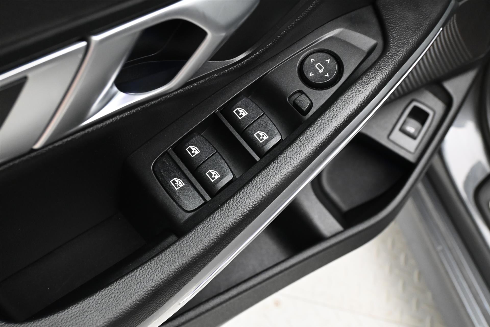 Hlavní fotografie vozu BMW Řada 3 2,0 320d 140 kW Steptronic Sport Záruka až 5 let (24)