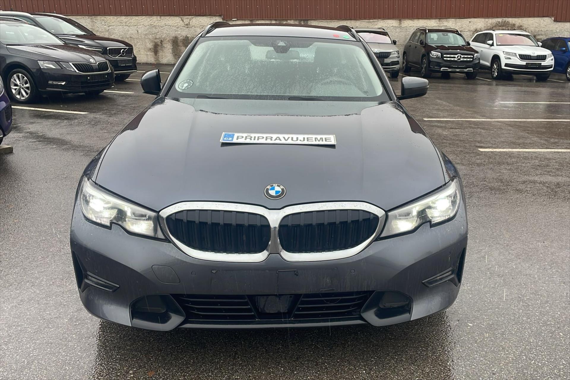 BMW Row 3 2.0 320d 140kW STEPTRONIC WE ARE PREPARING THE CAR FOR SALE