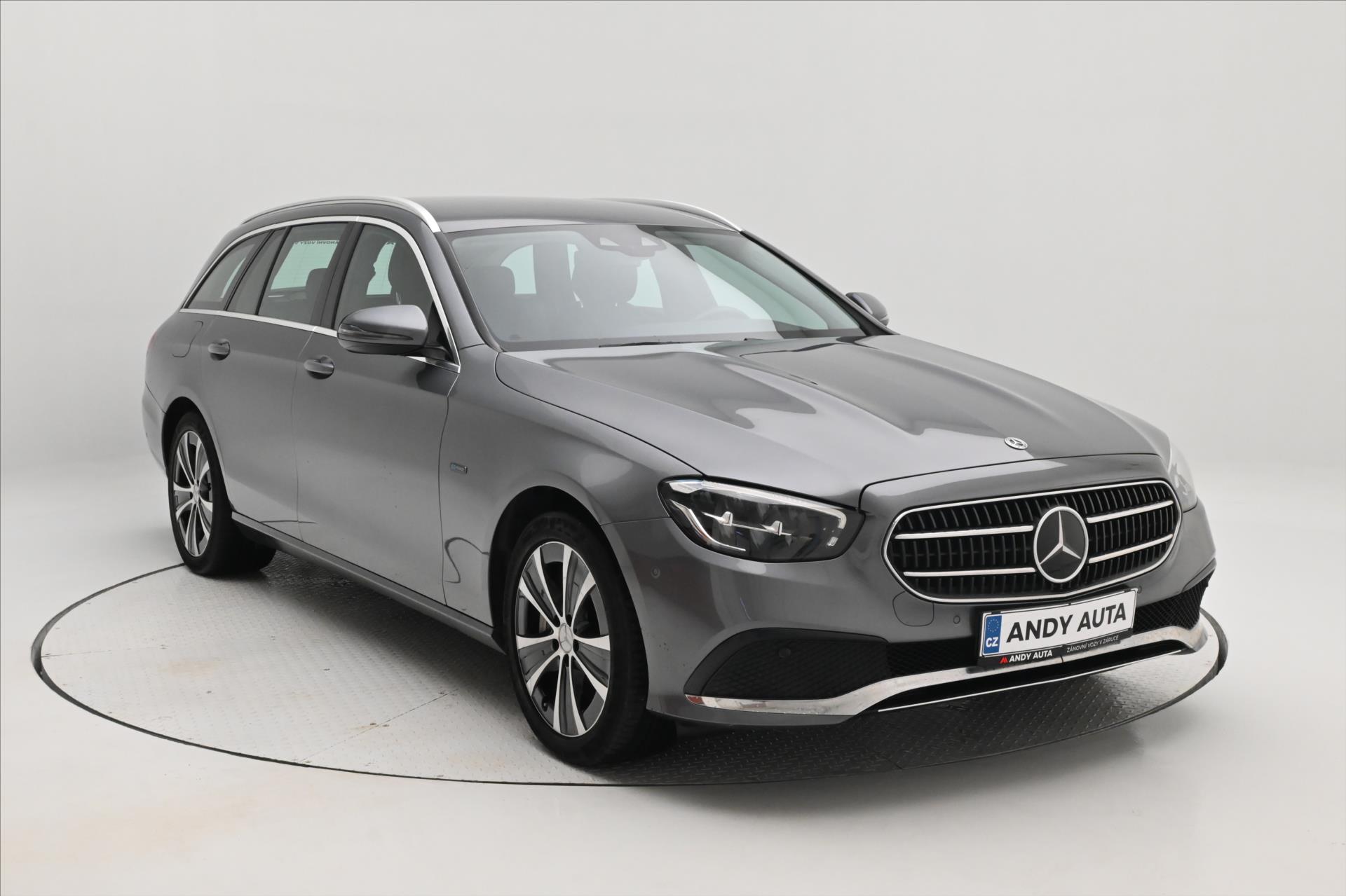Hlavní fotografie vozu Mercedes-Benz Třídy E 2,0 300de 225 kW 9Gtronic Záruka až 5 let (3)