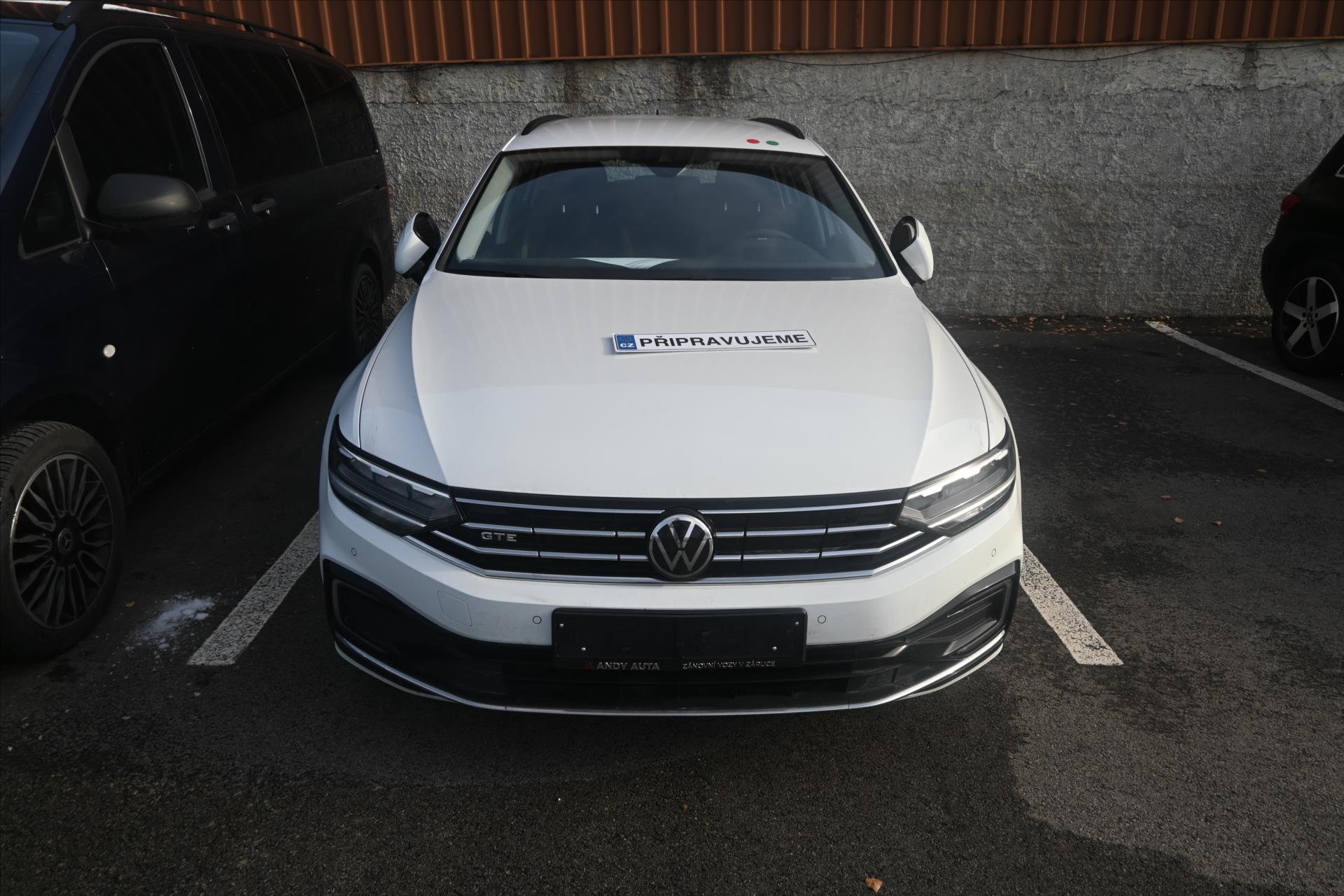 Volkswagen Passat 1.4 GTE 160 kW DSG WE ARE PREPARING THE CAR FOR SALE