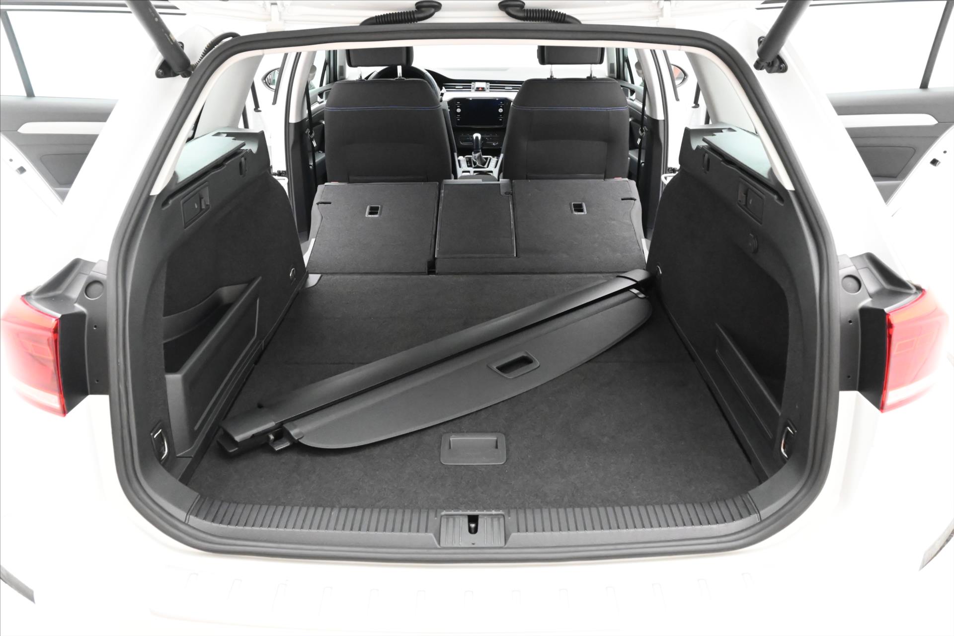 Hlavní fotografie vozu Volkswagen Passat 1,4 GTE 160 kW DSG Záruka až 5 let (11)