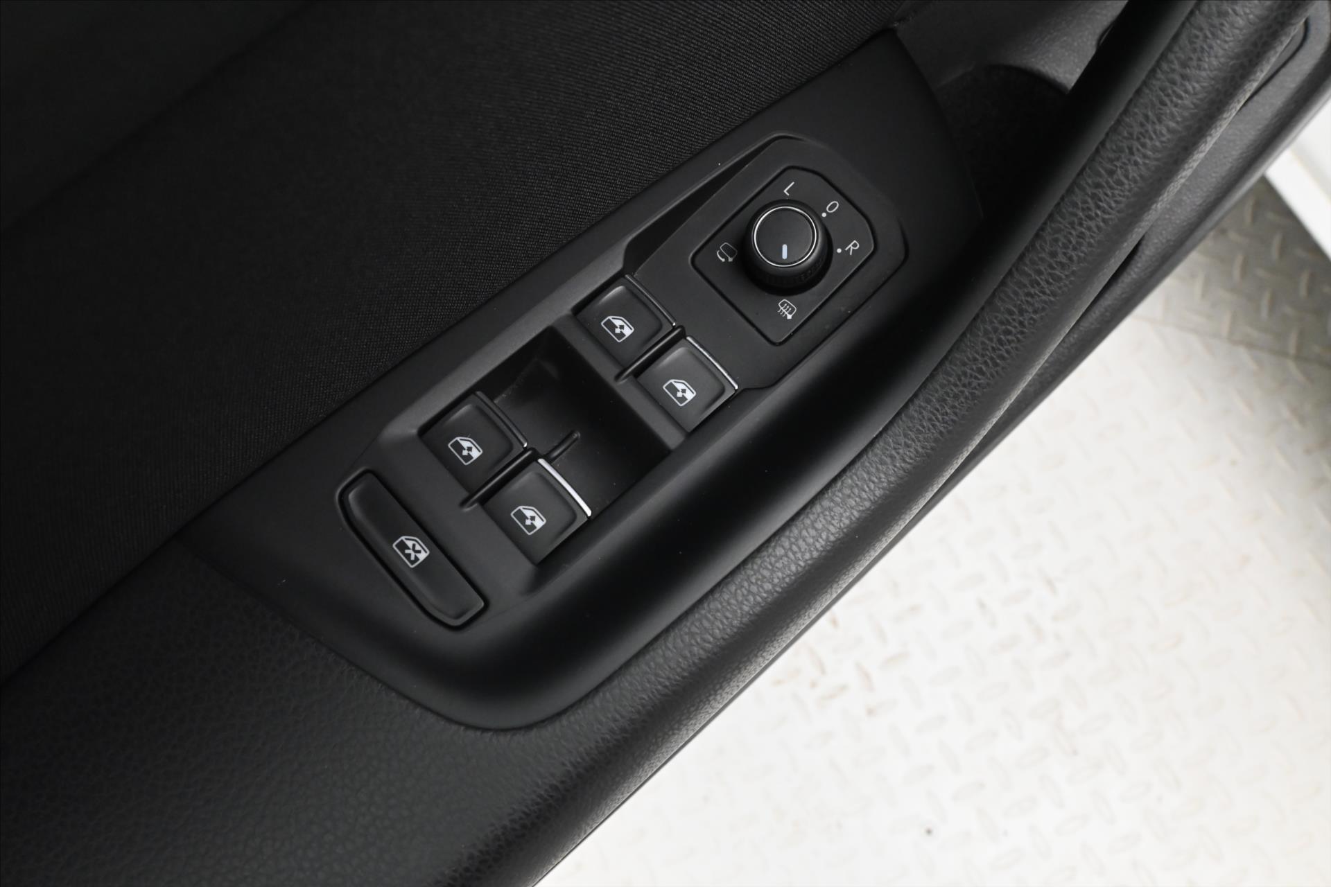 Hlavní fotografie vozu Volkswagen Passat 1,4 GTE 160 kW DSG Záruka až 5 let (28)