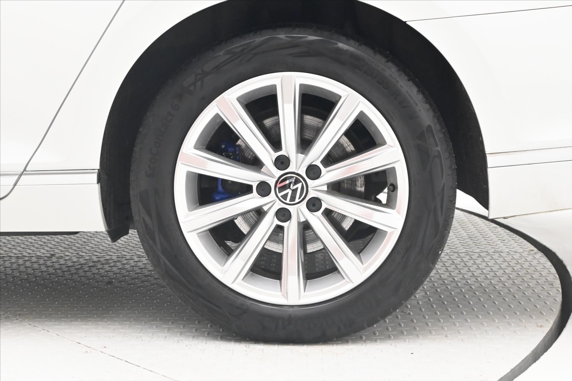 Hlavní fotografie vozu Volkswagen Passat 1,4 GTE 160 kW DSG Záruka až 5 let (35)