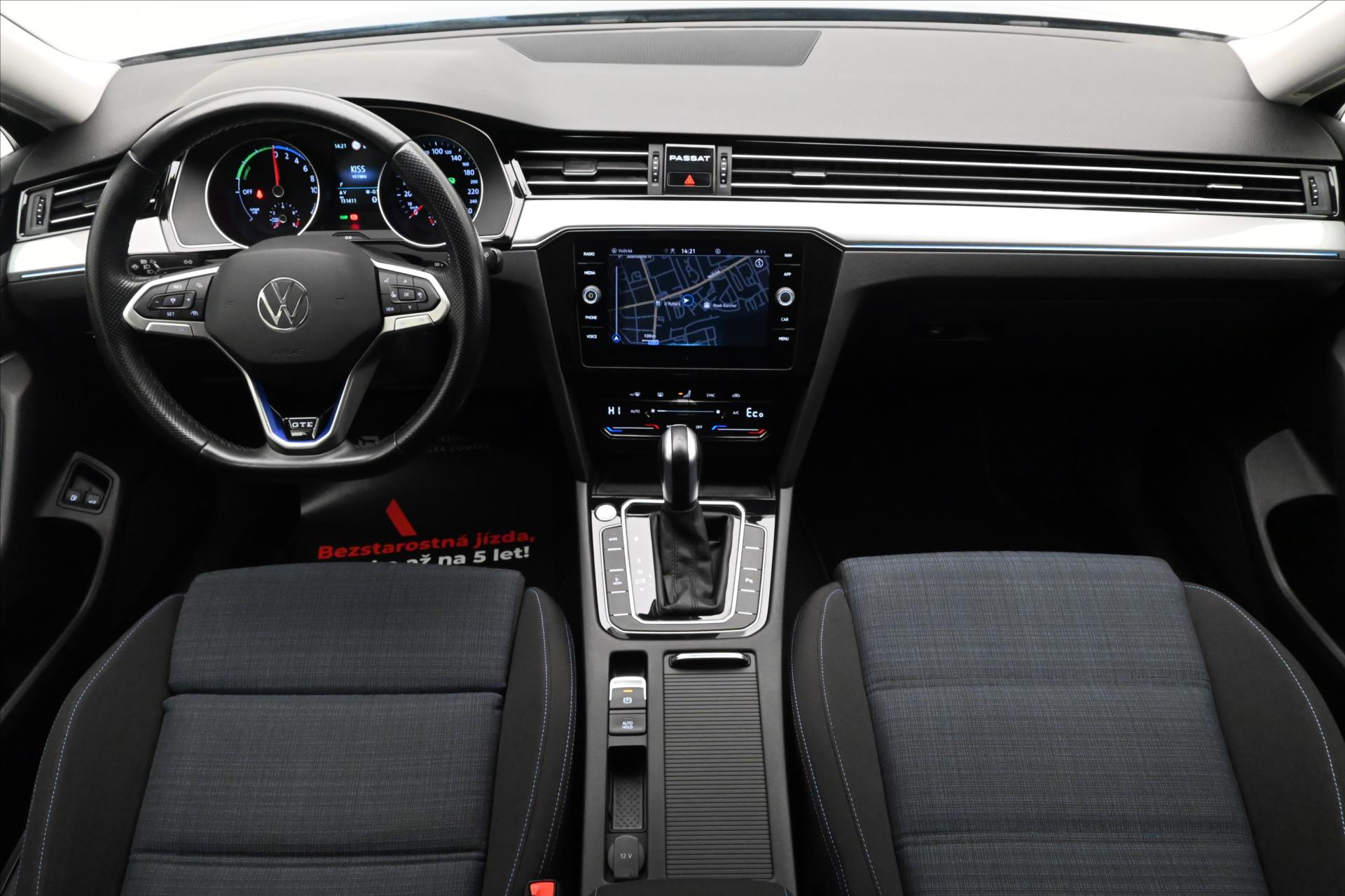 Hlavní fotografie vozu Volkswagen Passat 1,4 GTE 160 KW DSG Business Záruka až 5 let (15)